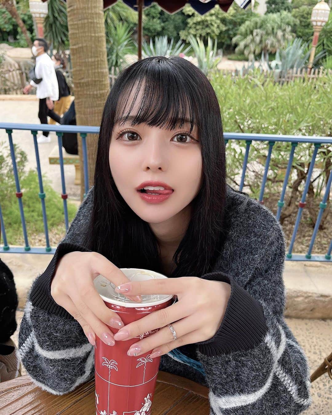 sarimaru(国木田さりまる)のインスタグラム：「久しぶりのディズニーめちゃくちゃ楽しんでしまった🥹🎶」