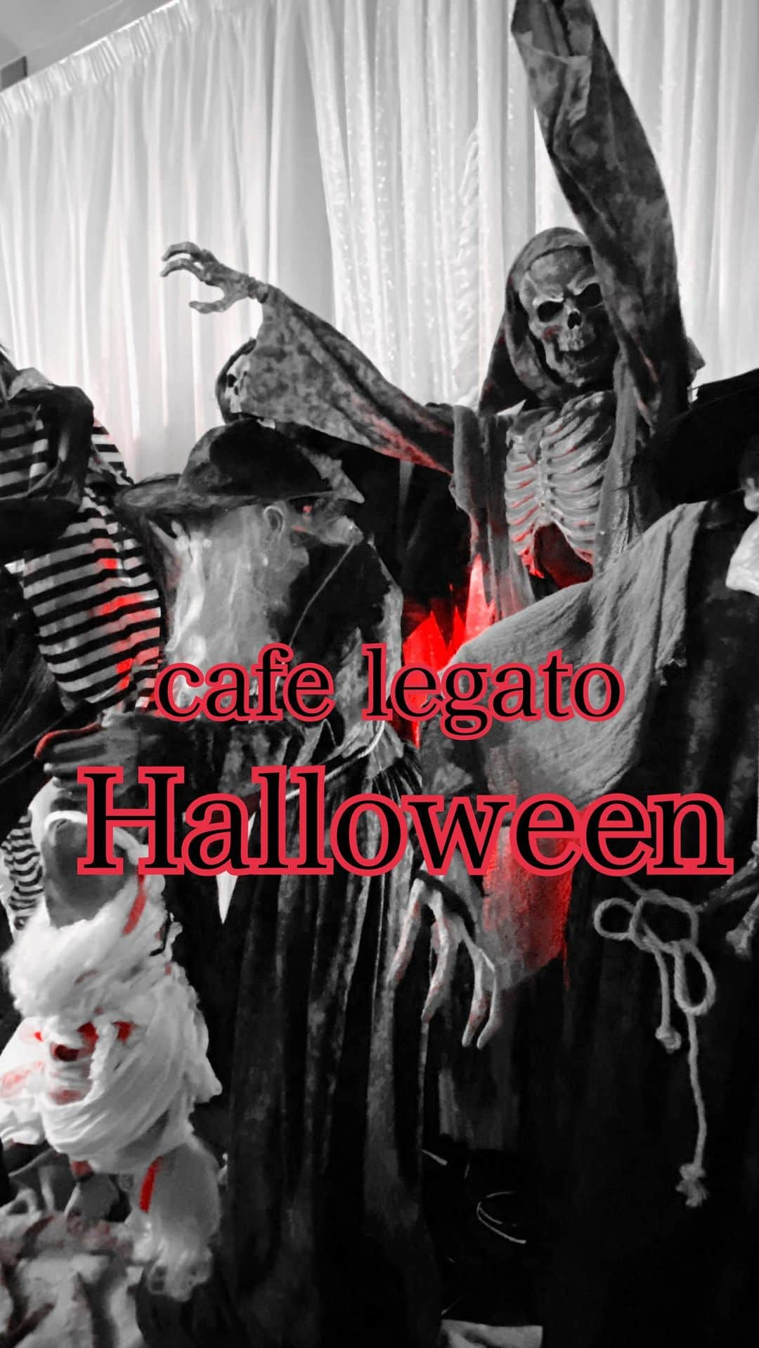 レガートのインスタグラム：「Happy Halloween🎃  #cafelegato #legato #カフェレガート #レガート #東京カフェ #東京グルメ #東京バー  #渋谷カフェ #渋谷グルメ #渋谷バー #アフタヌーンティー #渋谷アフタヌーンティー #afternoontea #アフタヌーンティー巡り #渋谷スイーツ #バラスイーツ #アフタヌーンティー好きな人と繋がりたい #誕生日プレート #誕生日ケーキ #誕生日祝い #ホールケーキ #カクテル #カクテル好きな人と繋がりたい #バー好きな人と繋がりたい」