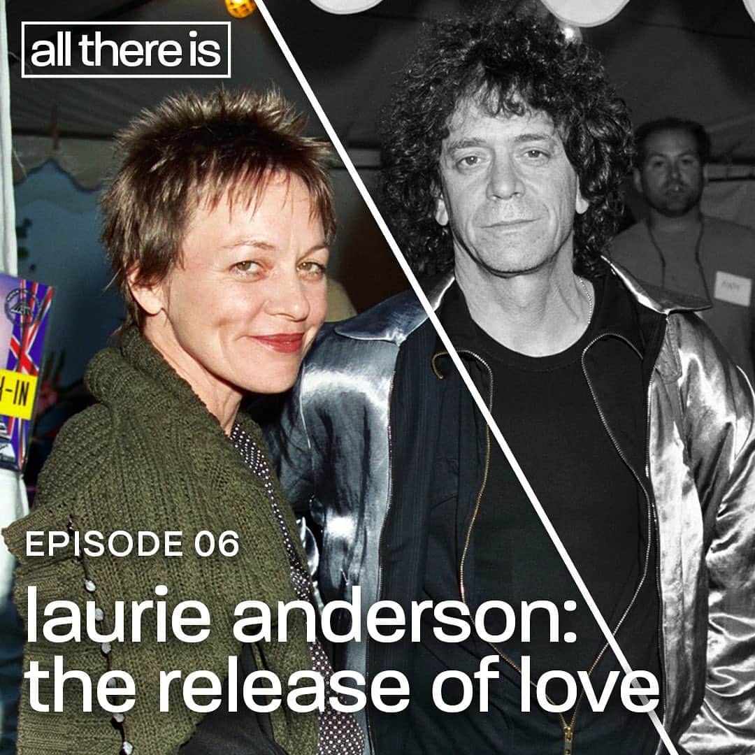 アンダーソン・クーパーのインスタグラム：「Episode 6 of ALL THERE IS, my podcast about loss and grief is now available! Link in bio above. It’s a conversation with artist #LaurieAnderson @laurieandersonofficial about the death of her husband, rock legend, #LouReed, and her beloved dog Lolabelle. It’s a profound, moving, and often funny conversation about the unexpected ways she experienced those losses and believes our loved ones live on.」