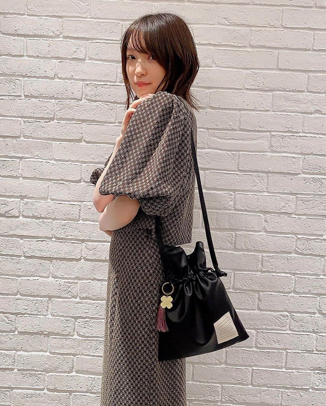 上田麗奈さんのインスタグラム写真 - (上田麗奈Instagram)「【Goods】  Mini Album "Atrium" 記念グッズ ＜タッセルキーホルダー＞ チャームはハナミズキをイメージ！💐 ポーチやショルダーバッグとの相性も◎  ▼販売店舗 ■アニメイト店舗 富山店　秋葉原本館　名古屋店　大阪日本橋店　池袋本店　新宿店　渋谷店　横浜ビブレ店　仙台店　梅田店　三宮店  ■ゲーマーズ店舗 AKIHABARAゲーマーズ本店　なんば店　名古屋店 ゲーマーズオンライン  詳細はこちら https://lantis.jp/artist/reinaueda/news_1662627600.html  #Atrium #上田麗奈」10月19日 21時10分 - reinaueda_staff