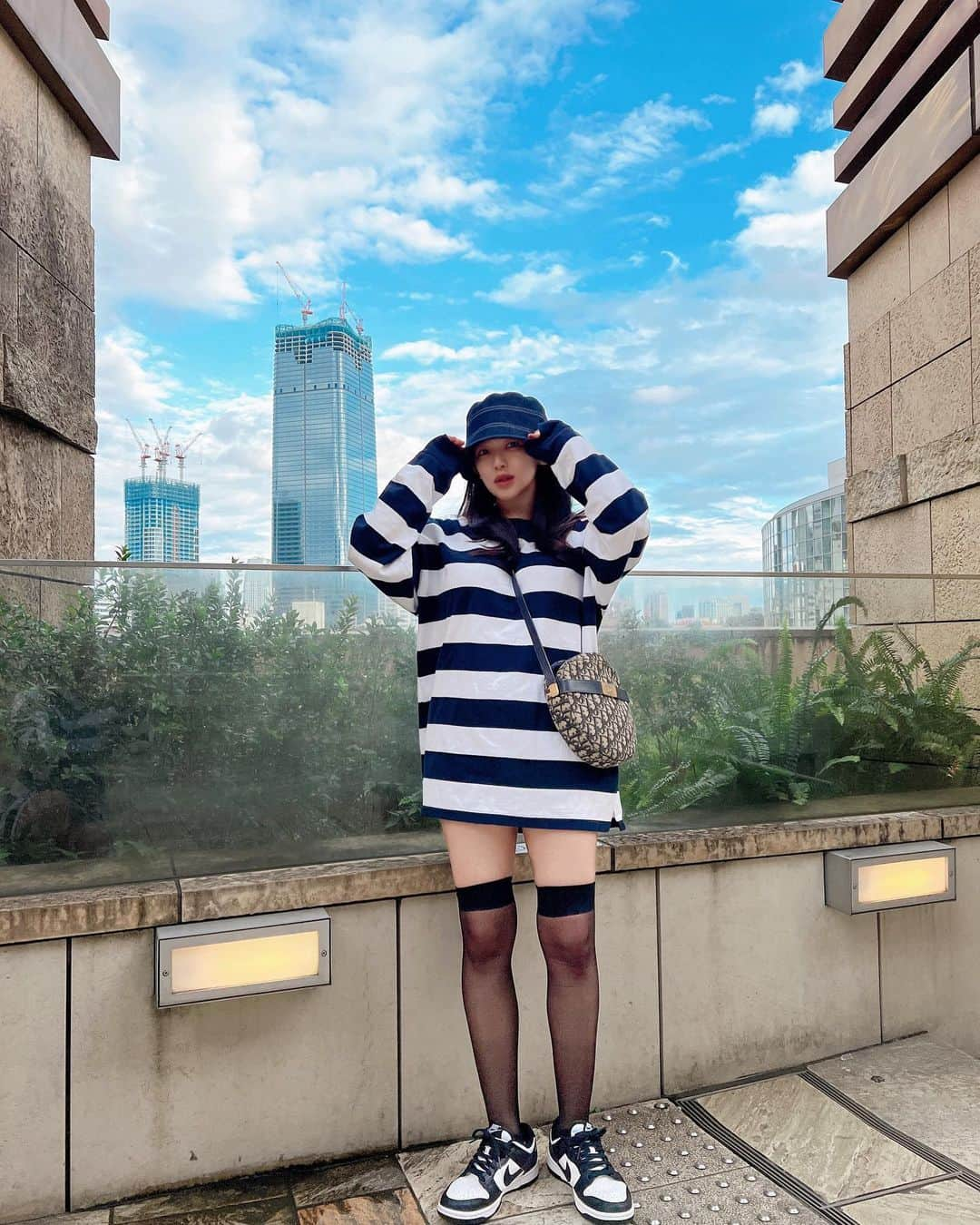 天木じゅんさんのインスタグラム写真 - (天木じゅんInstagram)「149cm🐼💙  hat @ca4la_official  jewelry @oceanbabe.official  tops @beams_official  bag @dior  socks @shein_japan  shoes @nike   すっぴんday  #天木code #fashion  #coordinate #ootd #私服」10月20日 0時08分 - jun.amaki