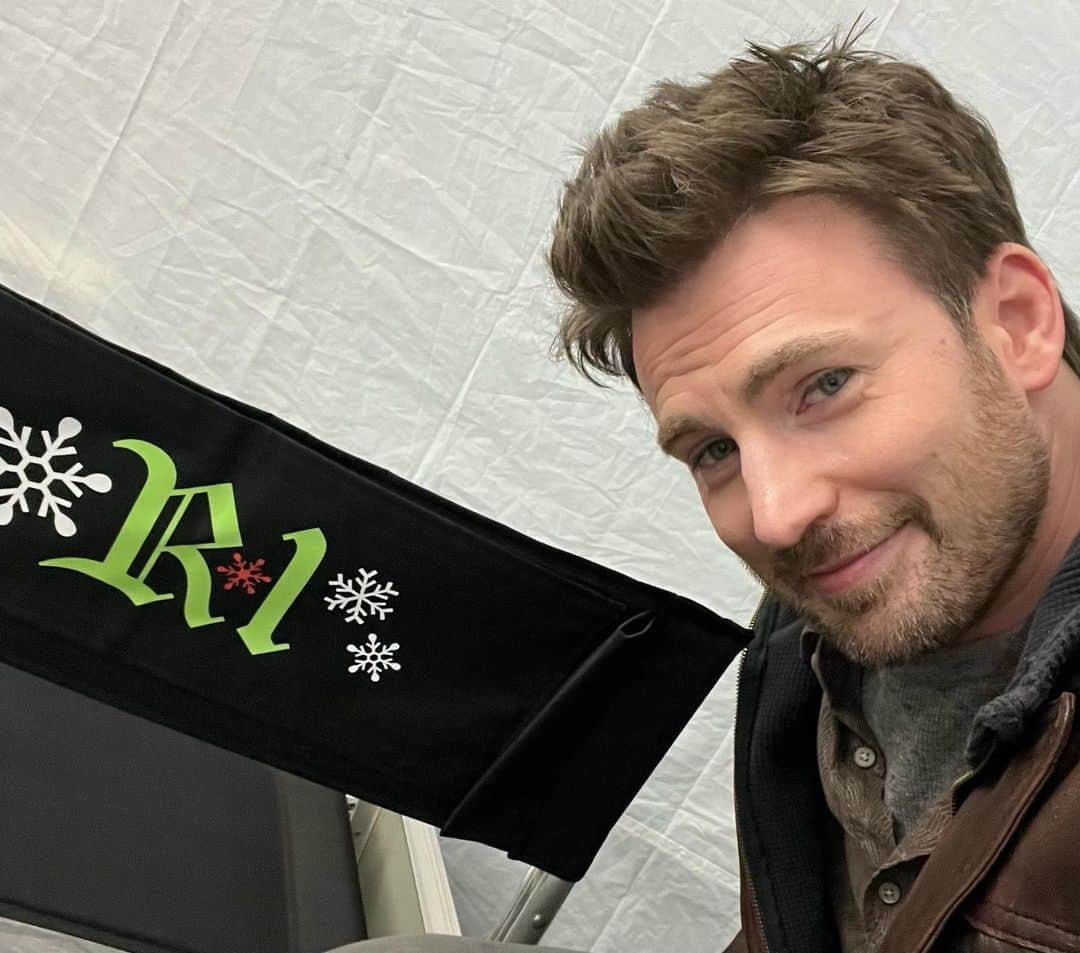 クリス・エヴァンスさんのインスタグラム写真 - (クリス・エヴァンスInstagram)「Here we go!!🎄」10月20日 0時21分 - chrisevans