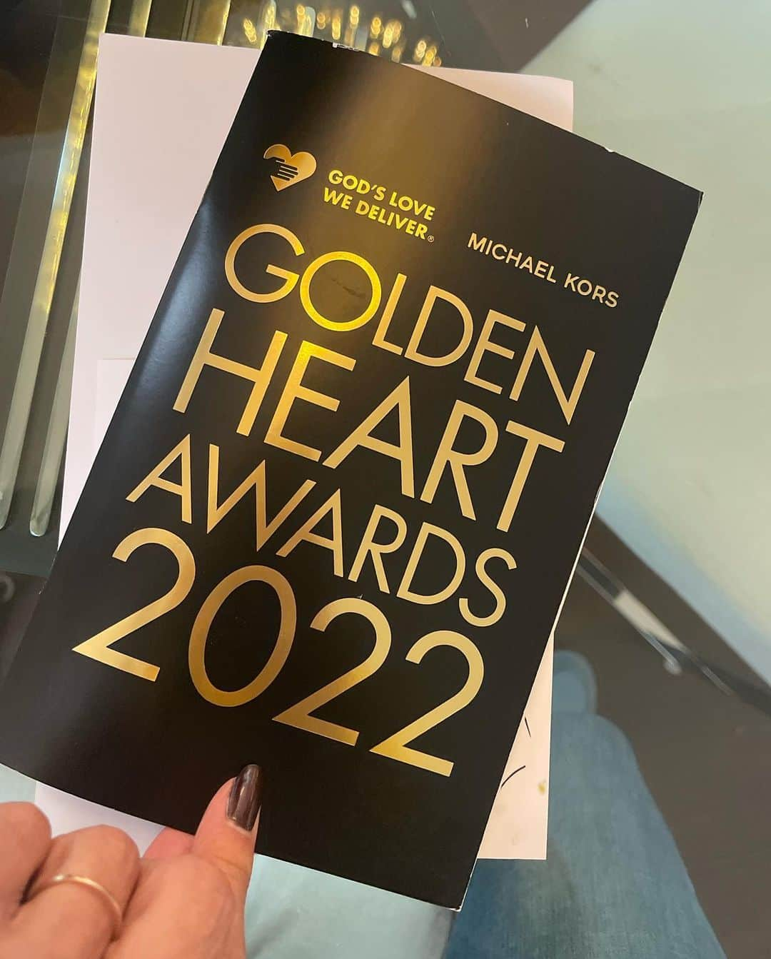 ヨランダ・ハディッドさんのインスタグラム写真 - (ヨランダ・ハディッドInstagram)「❤️Congratulations my love on receiving the “Golden Heart Award” in recognition of your mental health advocacy… Your bravery of speaking openly about your health journey is slowly shipping away at the stigma around mental health which will give others the courage to ask for help and know that they are not alone in their struggles. You are a beacon of light to so many in your generation.  I am so proud of all that you have accomplished and for the resilient young woman that you are while navigating life with love, kindness and grace!!  Thank you to Michael Kors and God’s love we deliver for a beautiful inspiring evening and a close look at the extraordinary work that you do.  please take a moment and check out this extraordinary human powered Mission that has served over 30 million meals to New Yorkers in need since 1985.  Thank you @michaelkors for this amazing look ❤️」10月20日 1時05分 - yolanda.hadid