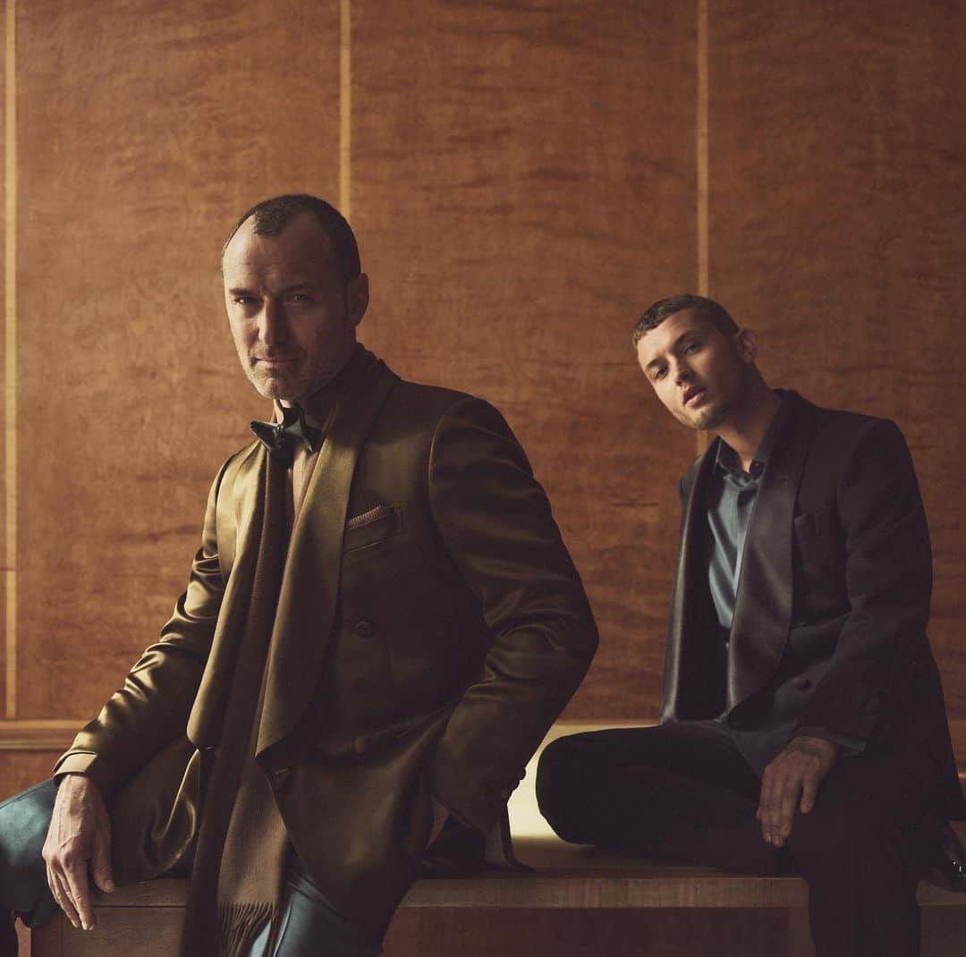 ラファティ・ロウのインスタグラム：「@brioni_official Fall/Winter 🧊」