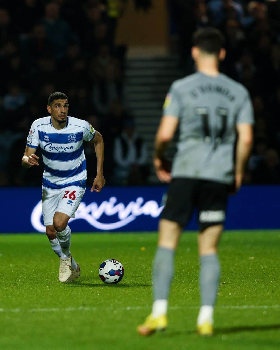 レオン・バログンのインスタグラム：「Exactly the reaction we needed and you R’s deserved at Loftus Road! Great team performance, strong result and a clean sheet!」