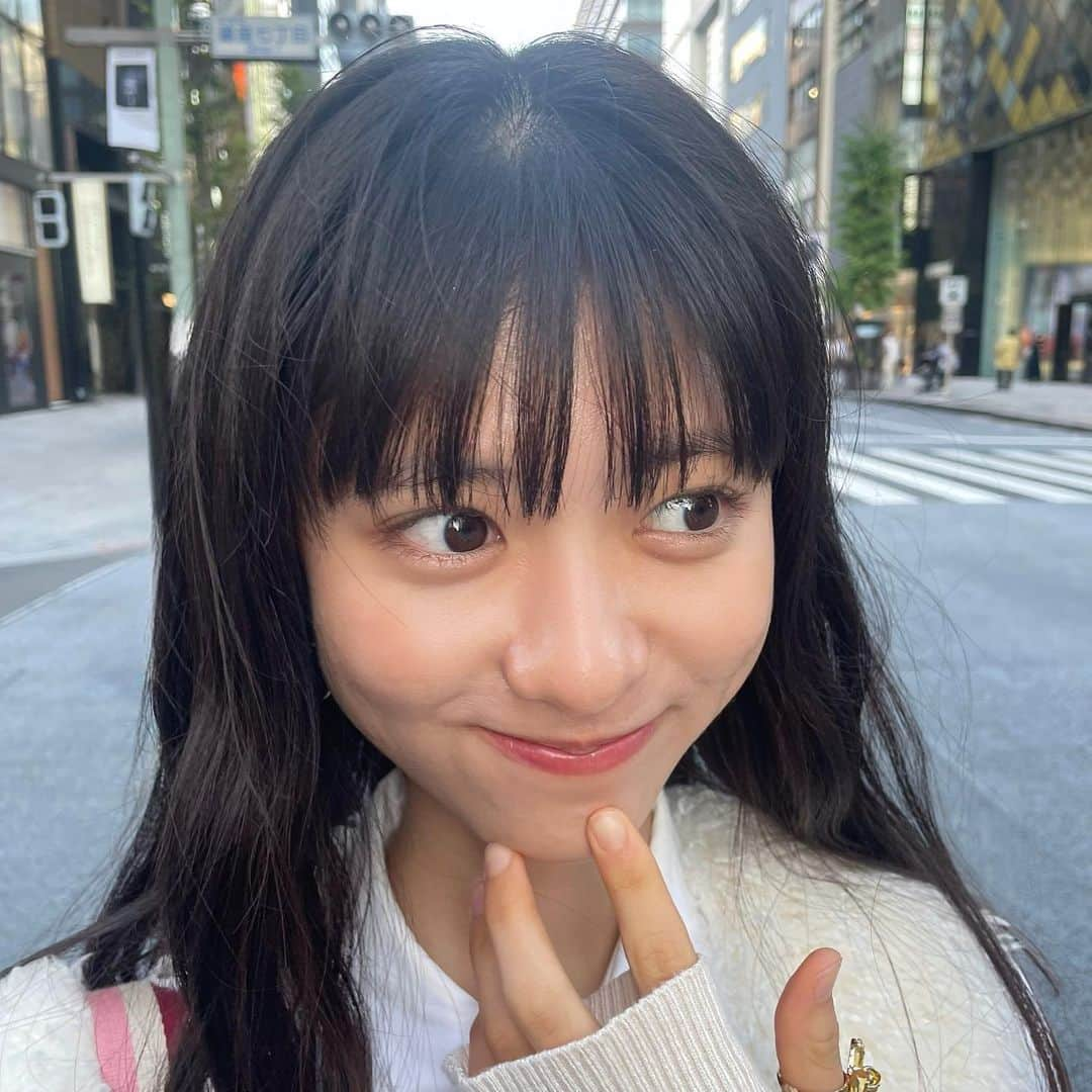 凛美さんのインスタグラム写真 - (凛美Instagram)「◡̈ ⁡ 2年前くらいに買ったワンピースまだ着てる😶 流行りのものと合わせて バージョンアップしてみました🕊 ⁡ ニコスナも投稿したのでぜひ見てください！ @nicola_snap」10月20日 17時15分 - rimi_kenon_official