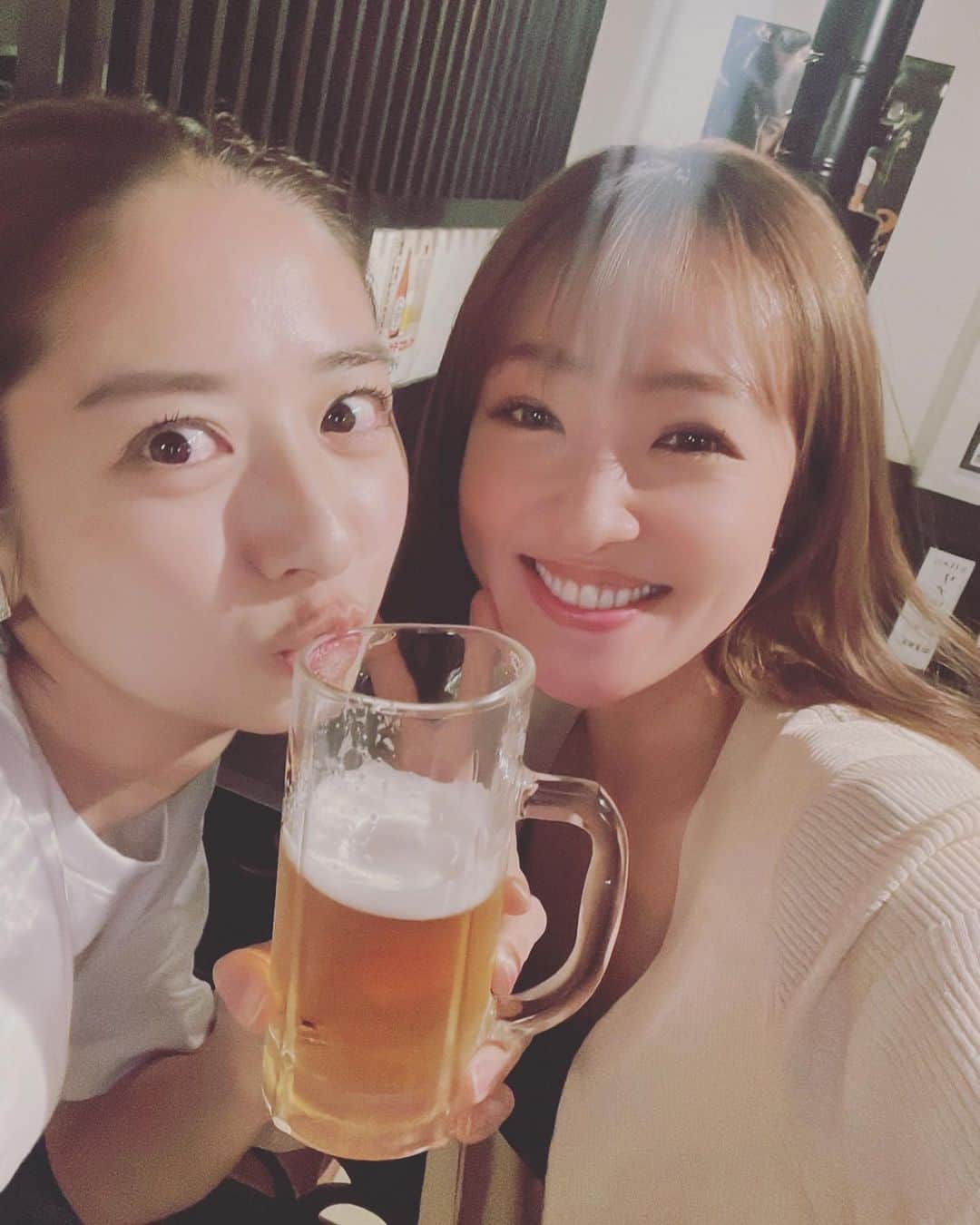 のインスタグラム：「令和版「恋は早い者勝ち」。  ジミー、画になりすぎやろ。 アパレルメーカーさん、こんな2shotの広告いかがでしょう🤳w  #天てれ #99年度」