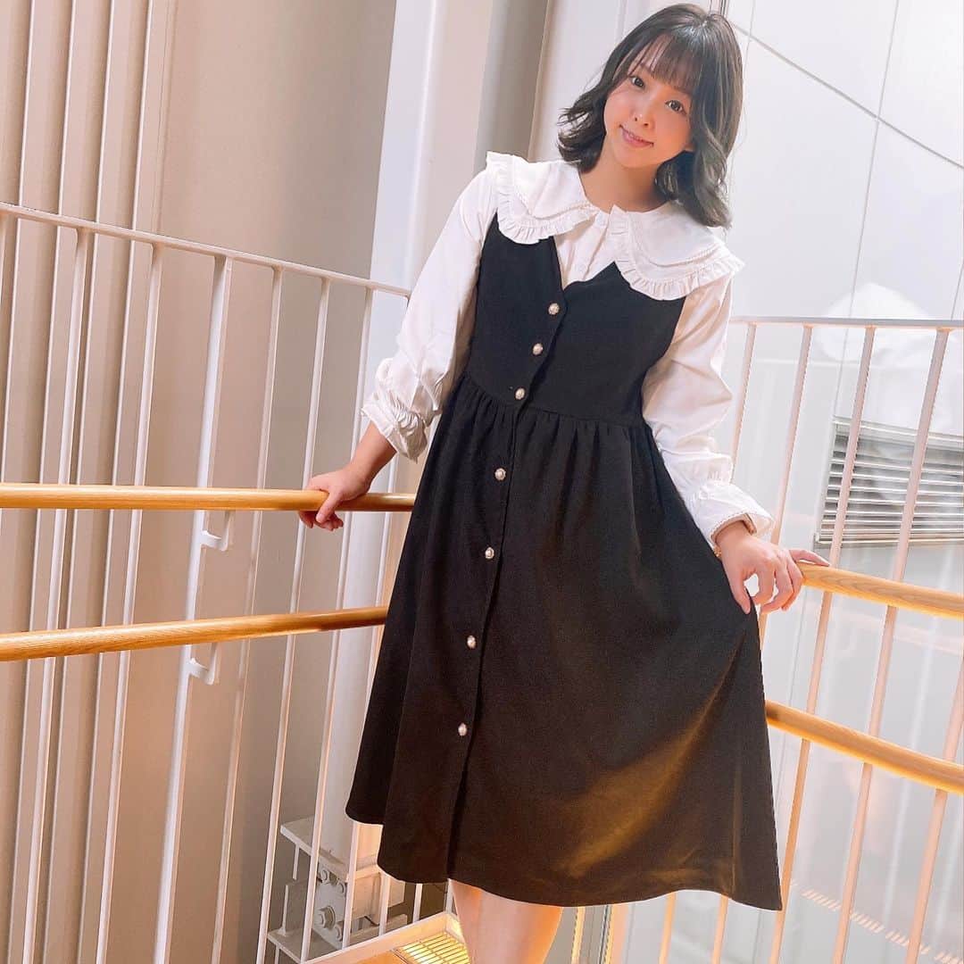 岩村捺未さんのインスタグラム写真 - (岩村捺未Instagram)「しふくデス👗🌰　 おにゅうワンピース💘　 大きいサイズのワンピース専門店@mignon.ladies さんのワンピースです💘　  めっちゃかわいくない？🥺　 ちっちゃいころから 襟があるお洋服好きなんだよね💘　 袖のひらひら感もめちゃかわい💘　 　 #mignon #大きいサイズレディース  #大きいサイズ #ぽっちゃり #ぽっちゃりコーデ  #ぽっちゃり女子 #PR」10月21日 7時58分 - iwamuranachu