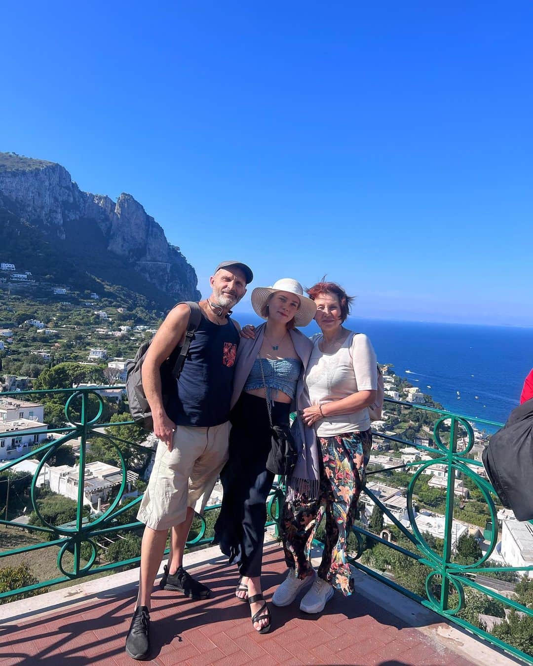 リュボーフィ・エフィメンコのインスタグラム：「Mama & Papa came for a visit ❤️ . . . .  #italy#travelitaly#cinqueterre#riomaggiore#travel#tourist#cruiseship#europe#europetravel#italytravel#laspezia#world#royalcaribbean#lifestyle#travelphotography#family#familytime#familytravel#adventure」