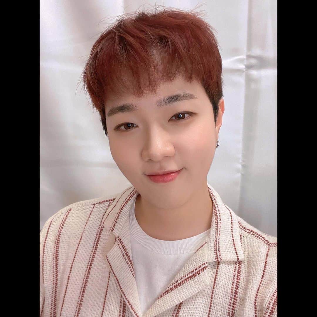 イ・ギウォンのインスタグラム：「오랜만에 너무 행복한 시간 보냈네요 😊😊😊😊」