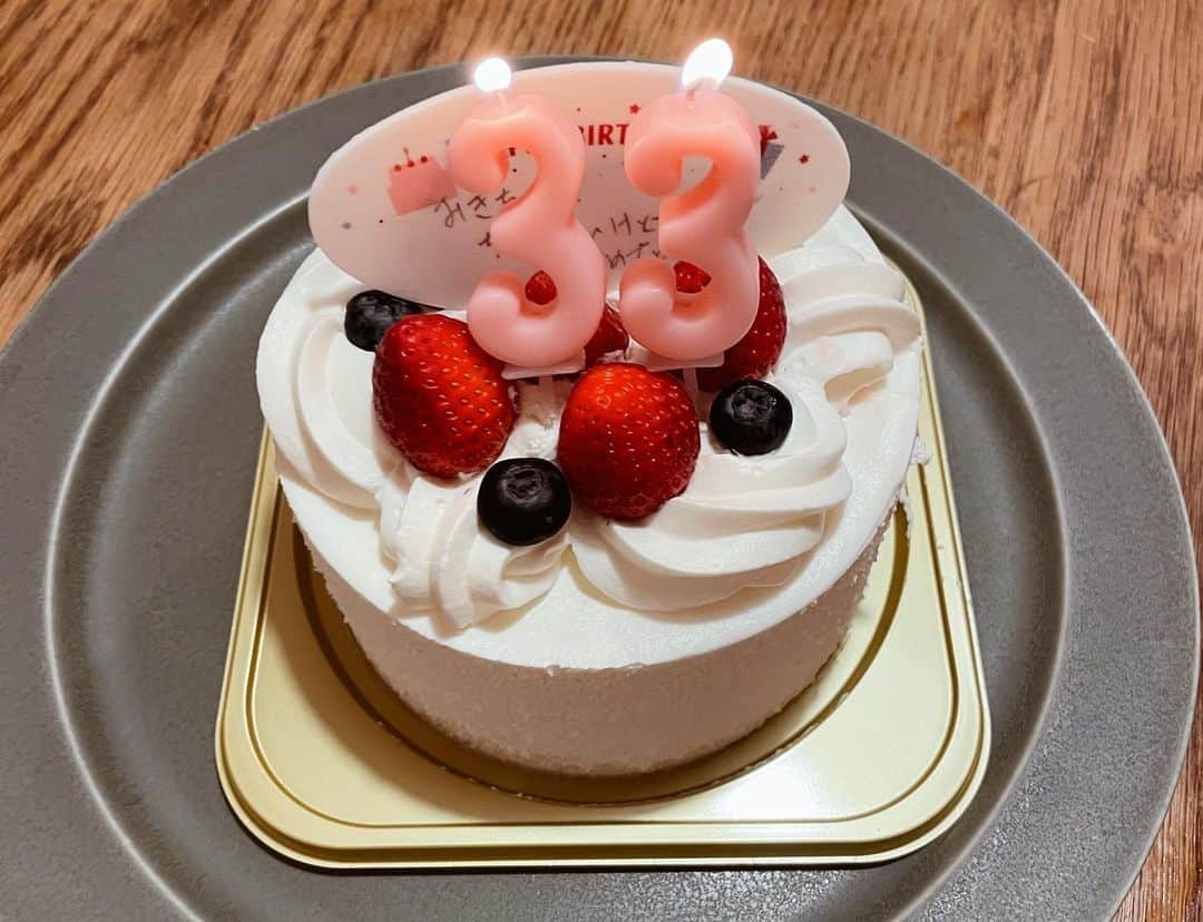 にわみきほのインスタグラム：「🤍33🤍  #20220927 #🎂」