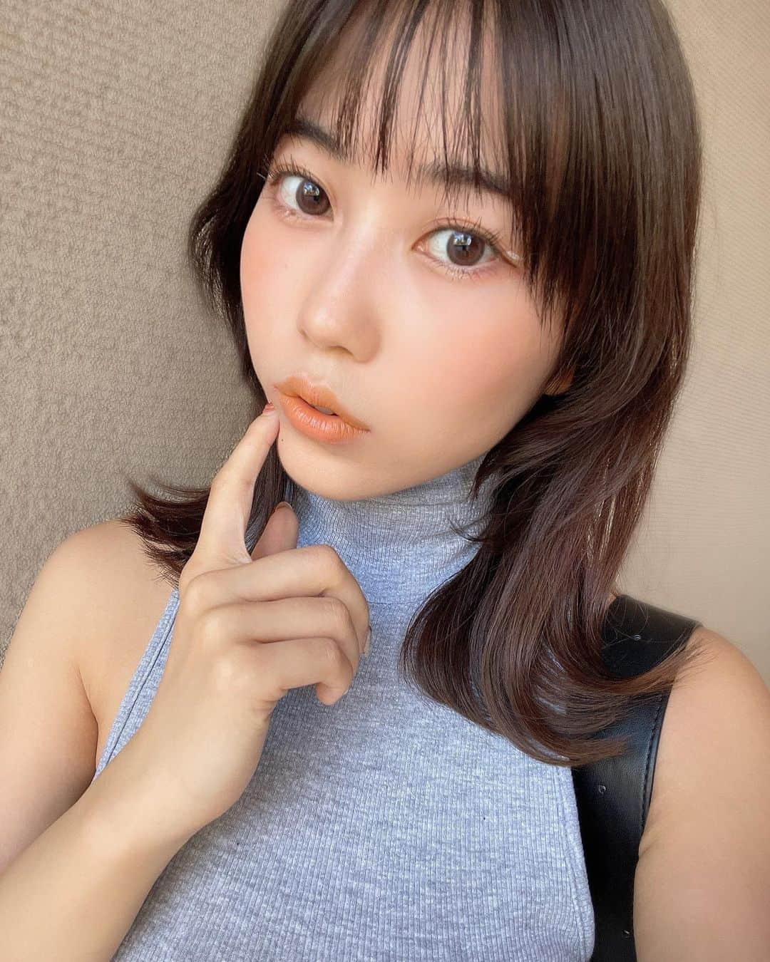 伊織いおさんのインスタグラム写真 - (伊織いおInstagram)「🧡×🤍メイク . . . .  #グラビア#グラビアアイドル#インスタグラビア#グラドル#グラドル自画撮り部#自撮り#私服#水着#ヘアアレンジ#写真#写真好きな人と繋がりたい#photo#被写体#撮影会#撮影#ファッション#좋아#셀#팔로우#오오티디#instagood#instadaily#selfienation#me」9月27日 20時44分 - iocos69