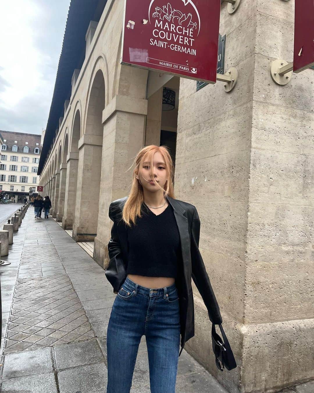 ロゼさんのインスタグラム写真 - (ロゼInstagram)「🥖」9月27日 22時33分 - roses_are_rosie