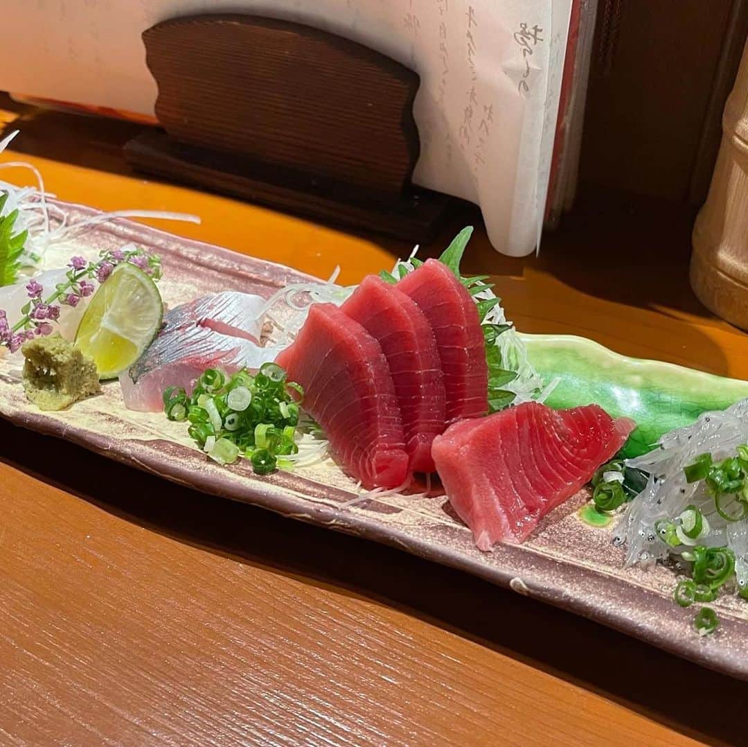 まさき沙耶さんのインスタグラム写真 - (まさき沙耶Instagram)「ごめんお腹空きすぎちゃって写真食べかけもあるんだけど 鰻の白焼きなど海鮮をいただいた日がありました🥰💛」9月28日 5時08分 - saya_masaki