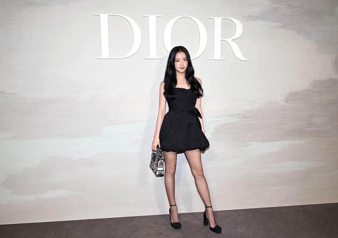 ジスさんのインスタグラム写真 - (ジスInstagram)「#DiorSS23 ✨ @MariaGraziaChiuri @Dior」9月28日 5時35分 - sooyaaa__