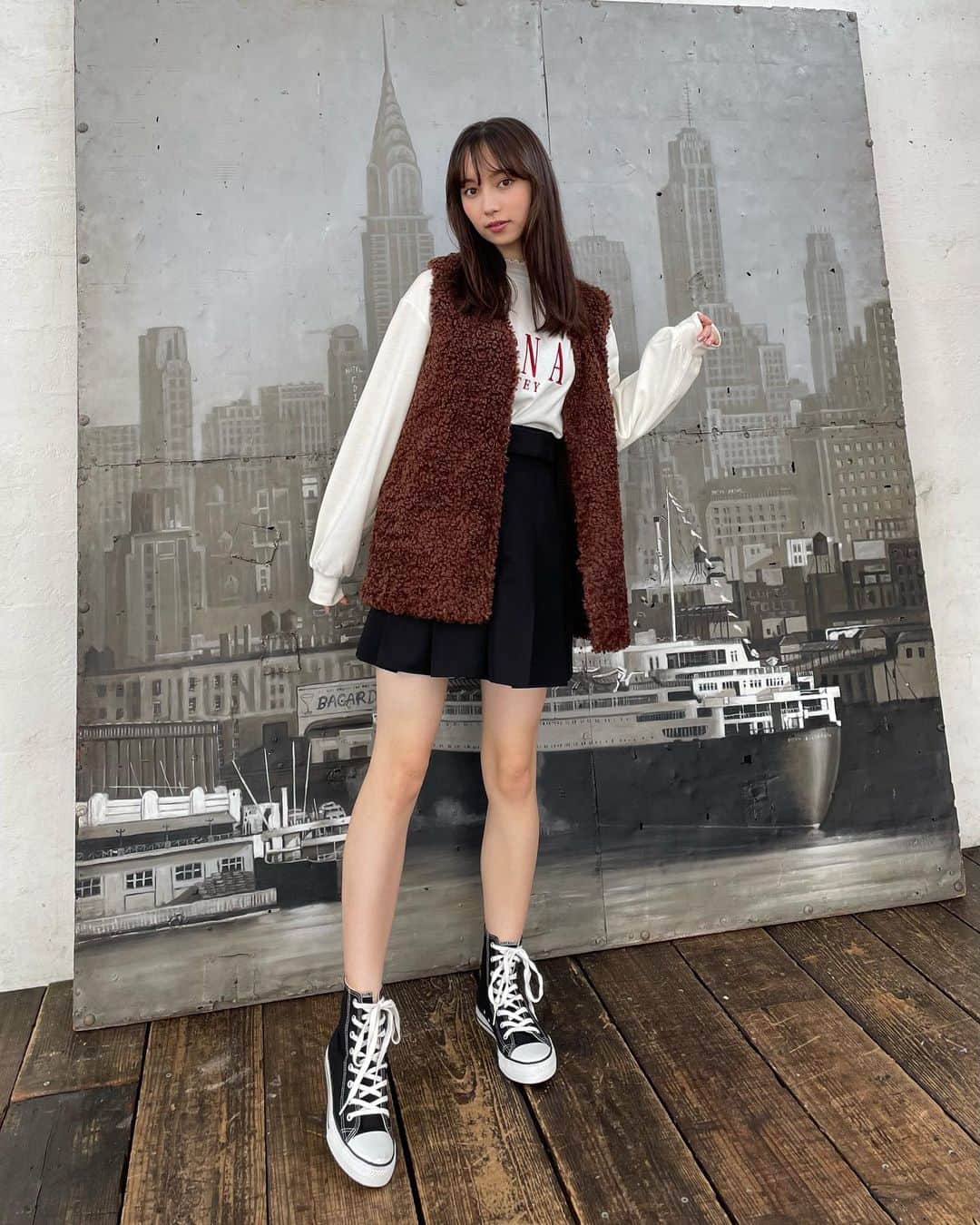 神谷侑理愛のインスタグラム：「‪‪《 お知らせ 》 ⁡ 今、ABEMA内の恋愛番組に放送されてる #しまむら さんのCMに出演させていただいてます！ ⁡ 30日まで放送されてるので見つけてくださいっ☺︎ ⁡ 1.3枚目のお洋服はCMでも着たの～っ🦙💛 ⁡ ぜんぶほんっとにかわいすぎる、🙈 ⁡ 皆さん是非ゲットしてくださいっ！🥇 ⁡ #コーディネート #しまむら #秋服 #冬服 #AW」