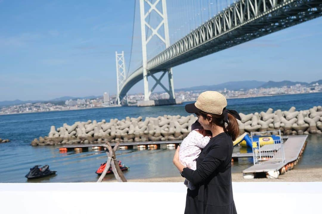 奥田順子さんのインスタグラム写真 - (奥田順子Instagram)「淡路島🏝 @ata_1026 の子供達と一緒に！ 夏に出産だったので、今年最初で最後の海☀️☀️☀️ 楽しかった〜‼︎‼︎ #生後2ヶ月#淡路島#淡路#ジェットスキー#明石大橋#ラッシュガード#donoban」9月28日 15時45分 - okuda_junko