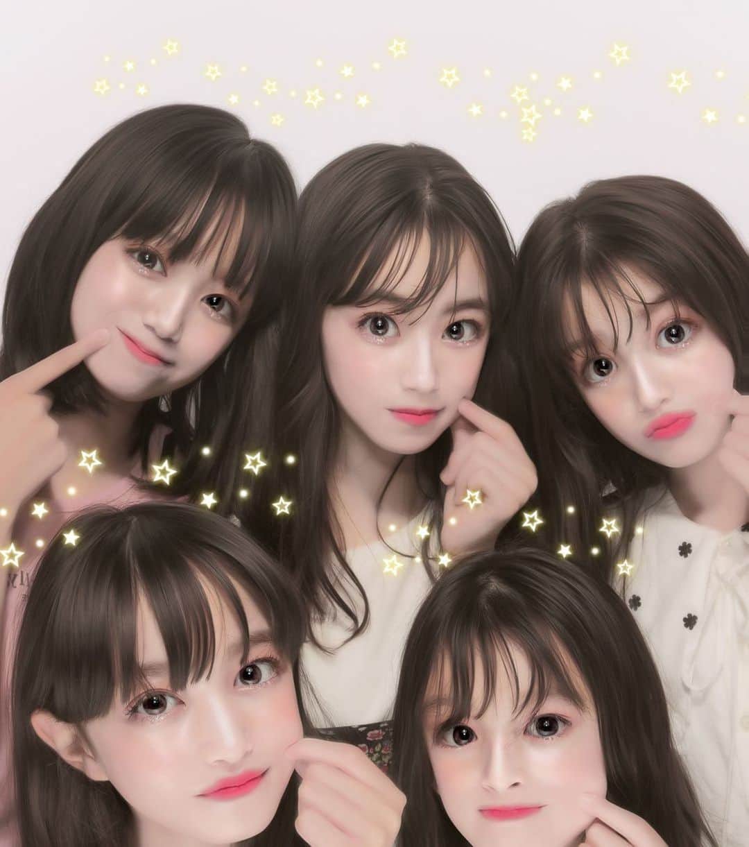 ニコ☆プチのインスタグラム：「💖🌟  撮影現場にプリ機があって撮ったときの🫶🏻  撮影が巻いたから少し時間があまって、 そのすきにかけ込んだよ🏃‍♀️💨 みんなのポージングが上手だったから 巻いたのかもー！😆🌟  ハッピーな撮影でした🥰💗  #川瀬翠子 #白水ひより #末永ひなた #橘侑里 #葉山若奈 #ニコプチ  #ぷりくら #ぷりんと倶楽部」