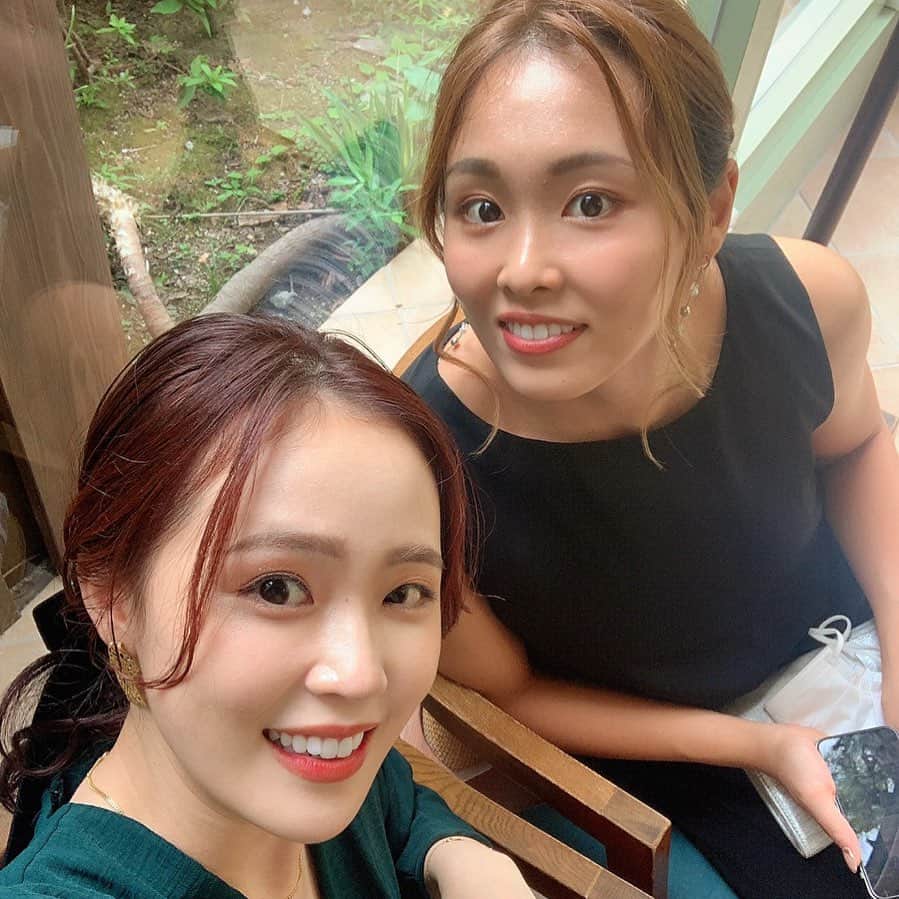 増田葵のインスタグラム：「. 素敵な結婚式💒🤵🏻‍♂️👰🏻‍♀️ 2人して幸せを分けてもらえました💐」