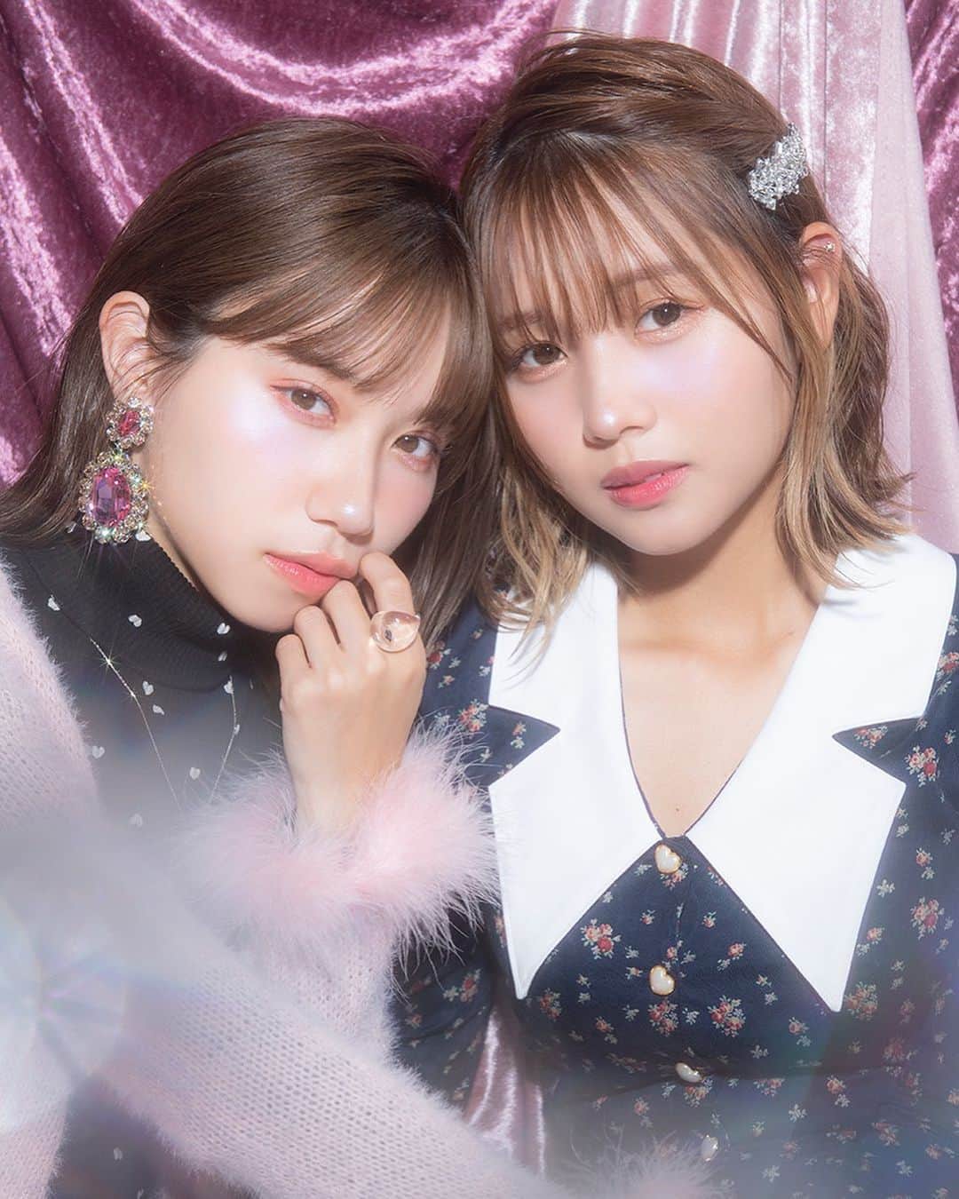 のインスタグラム：「@larmemagazine  ばんばんざい🙌 @miyu0300  @mm_runa  撮ってみたかったのでテンション上がりました📸 youtube面白いんだよ😌」