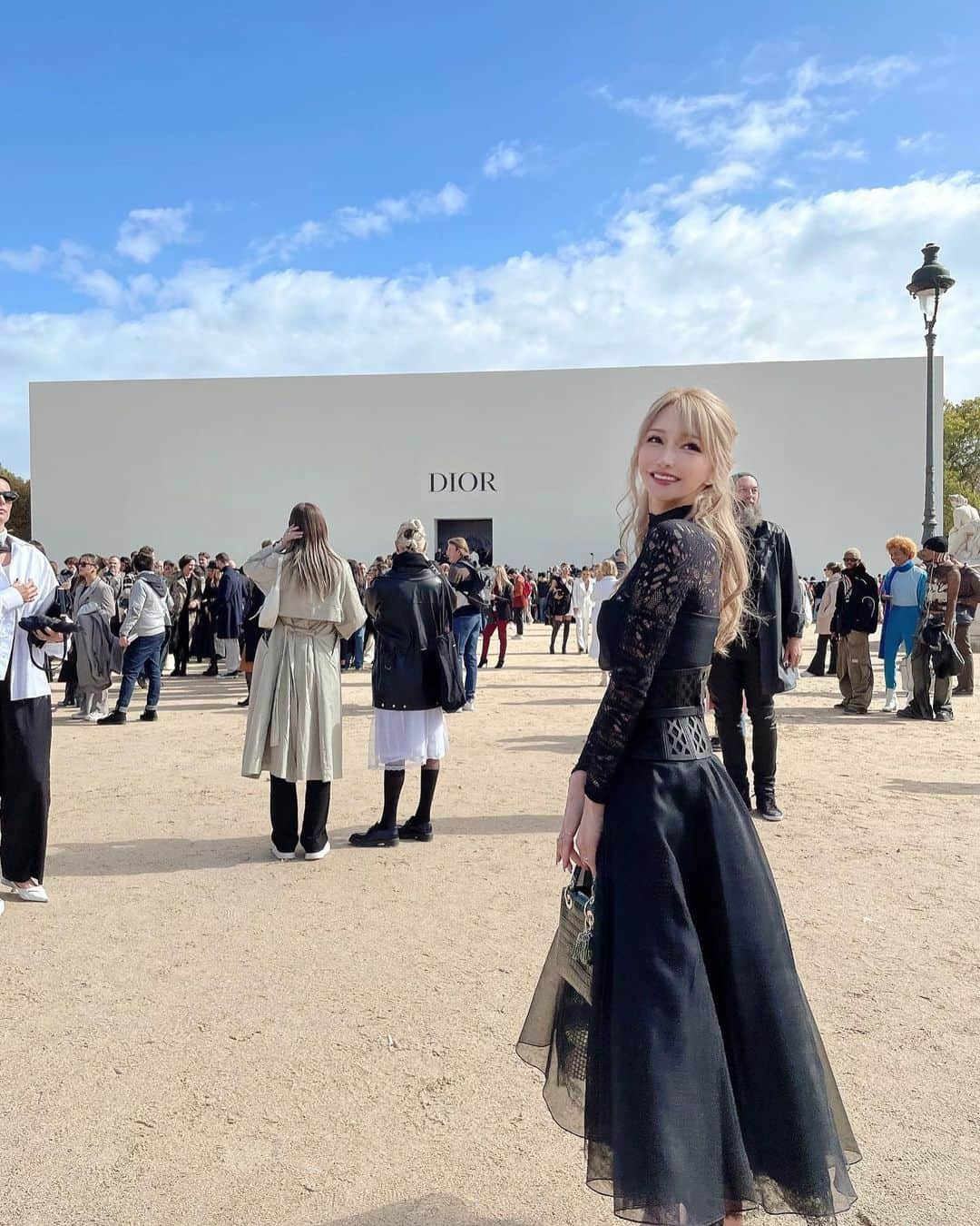 MIRIさんのインスタグラム写真 - (MIRIInstagram)「🤍DIOR SS23🤍  in  🇫🇷Paris🇫🇷  DIORの世界にどっぷり浸れて 会いたかった人にも会えて 最高でした❤️  #paris #dior #invitation  #diorss #diorss23  #ss23 #tuileriesgarden  #trip #travel #hotel  #🇫🇷 #海外 #旅行  #france #fashion #fashionweek  #ディオール #招待 #フランス #パリ #プラザアテネ　 #ファッションウィーク  #ファッション #パリコレ #ladydior #crocodile #Green #order #bag  #alldior」9月28日 21時23分 - miri.o3