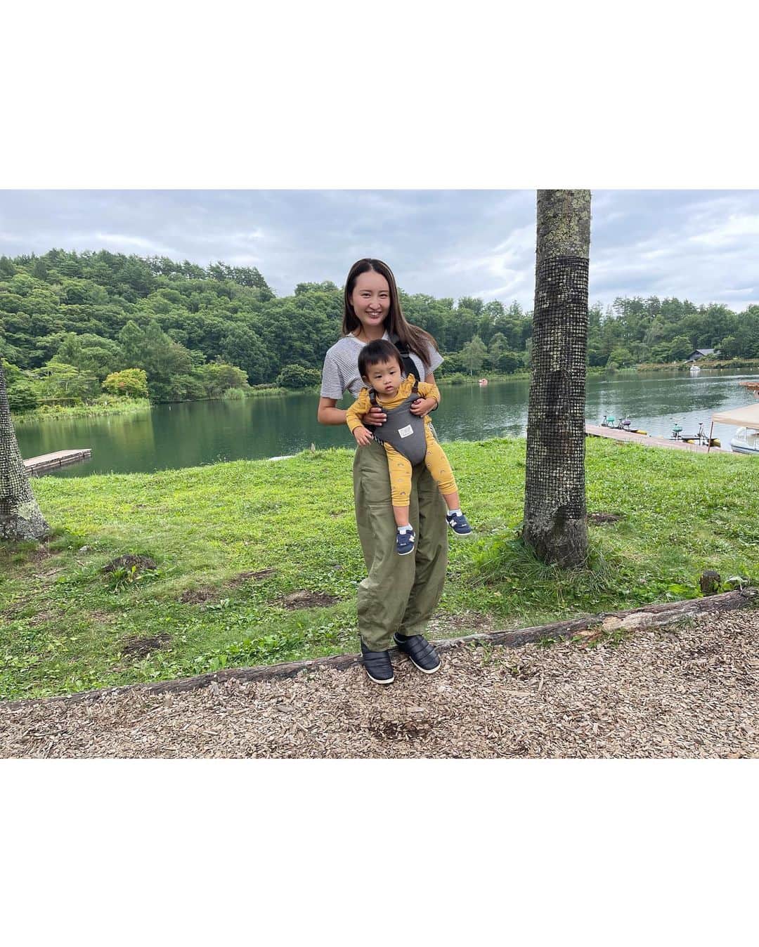 YUKAのインスタグラム：「蓼科Camp🏕  タイニーガーデン🌳めっちゃよかった❣️ 温泉♨️もあって👶🏻も入れた🥺✨ やっぱりキャンプは2泊はしたい🤭1泊だと慌ただしくて🤣💦2日目はゆっくり朝ごはん食べたり贅沢な時間を過ごせました✨  👦🏻さん達いっぱい遊んでくれてありがとう❤️  #キャンプ #蓼科 #タイニーガーデン #1歳3ヶ月」