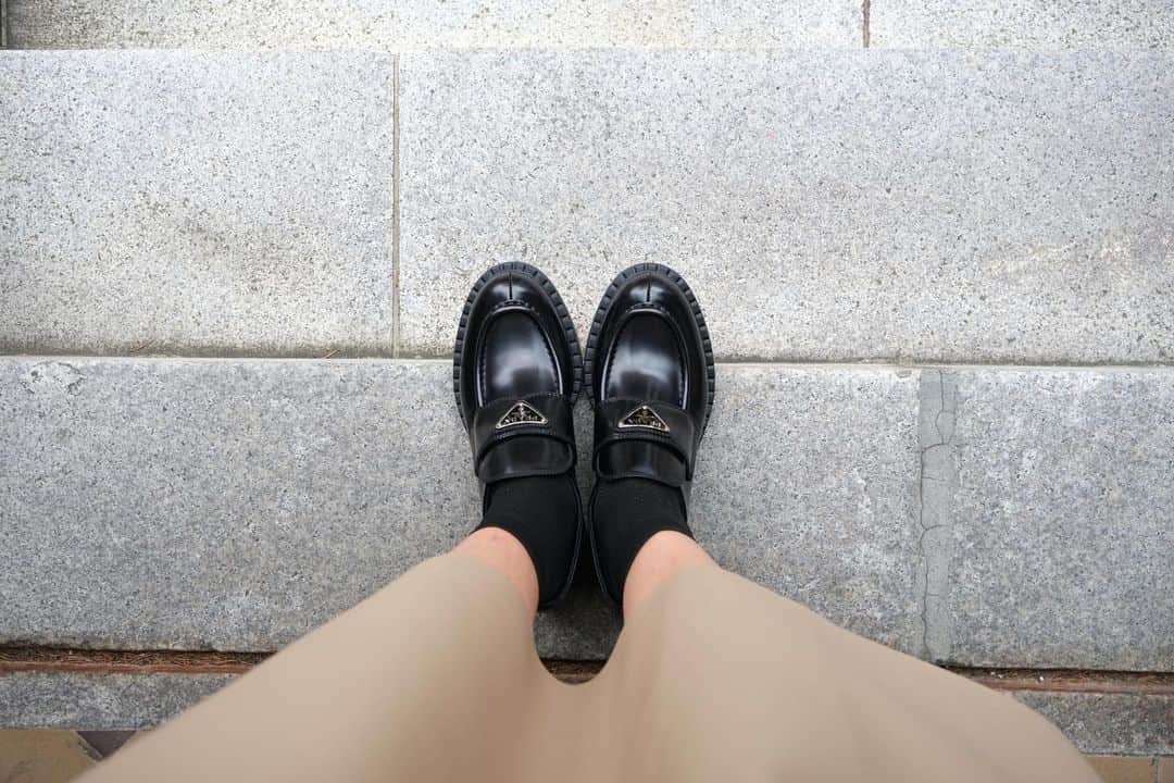 のインスタグラム：「new▽▽▽ #Prada#pradashoes #秋コーデ」