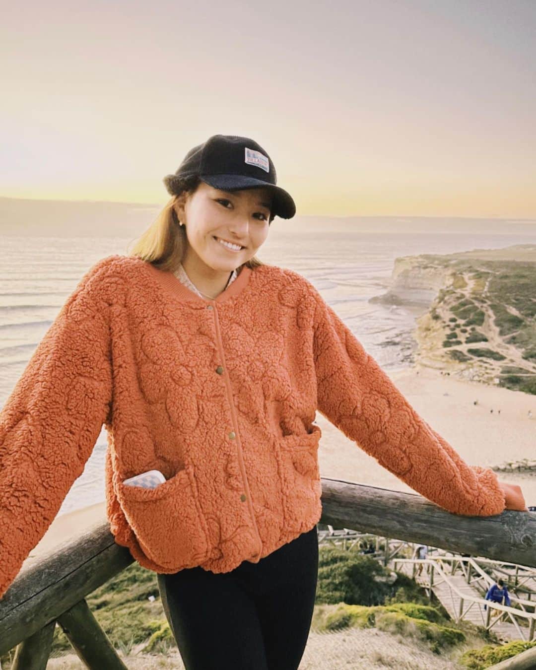 のインスタグラム：「7:38 pm ʚ✞ɞ🌙  #portugal」