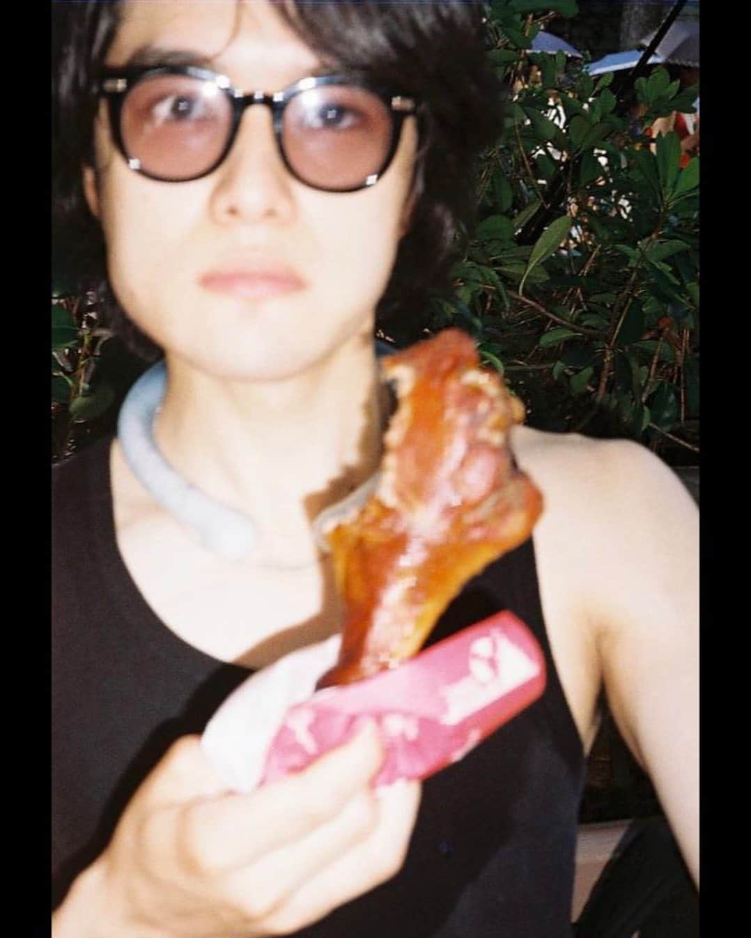入江甚儀のインスタグラム：「𝓘 𝓵𝓸𝓿𝓮 🍗 𝓓𝓸 𝔂𝓸𝓾 𝓵𝓲𝓴𝓮 🍗？？ ⁡ #film #lomography100」