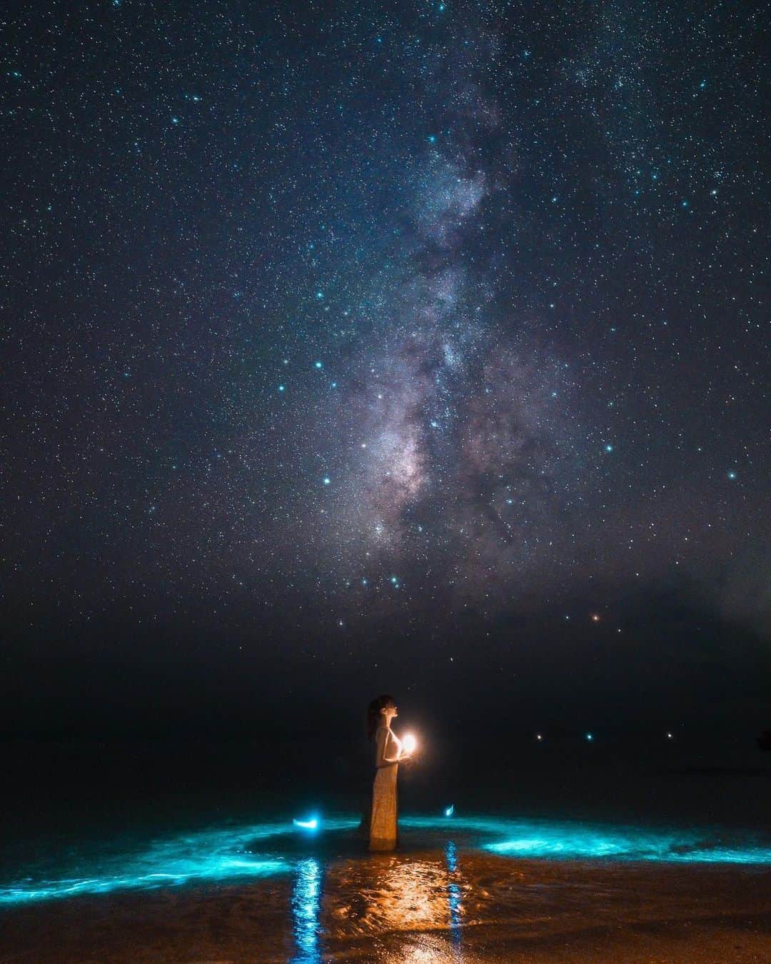 のインスタグラム：「🌌  宮古島の星空。  天の川を肉眼で見られた🥹✨ 美しく輝いて幻想的。感動しました...！」