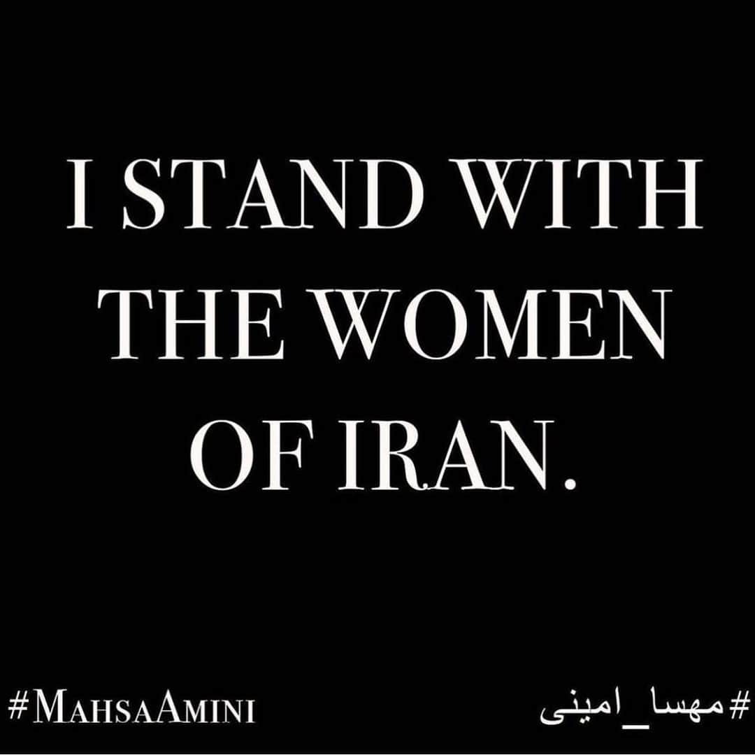 ヘレン・マロウリスさんのインスタグラム写真 - (ヘレン・マロウリスInstagram)「I stand with the Iranian People who have made their voices heard across the world for the past two weeks standing against tyranny. As protests grow in over 40 cities across Iran after the murder of 22-year old Mahsa Amini, I pray for the Iranian people, especially the brave Iranian women, in their struggle for freedom and equality as they chant in the streets "Women! Life! Liberty!" #mahsaamini」9月29日 20時02分 - helen_maroulis