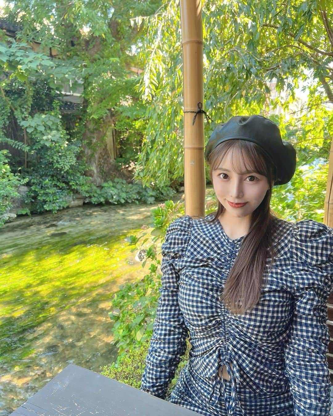 YURIのインスタグラム：「Trip to Kyoto🦆 It's a moment when I'm glad that I'm Japanese🇯🇵 、 、 、 京都🦆🦆 、 、 、 #kyototrip #kyotojapan #kyototravel #japanesegirl #koreangirl #staycation #edition #タビジョ #旅スタグラム #旅好き女子 #京都旅行  #京都ランチ」