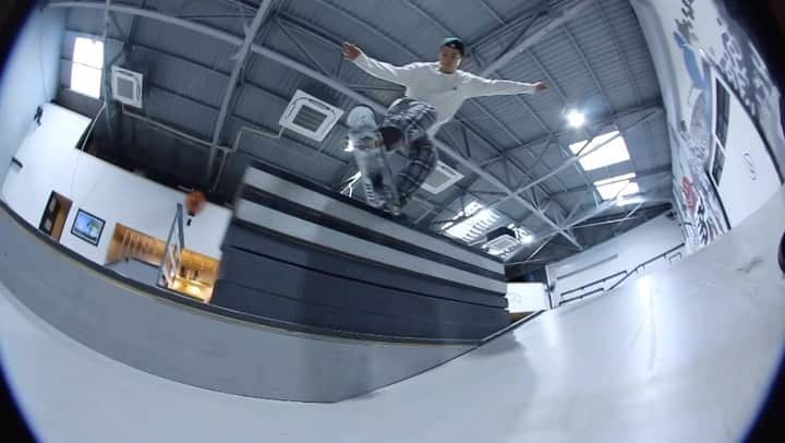 Kayaのインスタグラム：「@prettysolid_skatepark ✨  Film by @hiromatsuo @isseimorinaka   #skatebording #asicsskateboarding  #hufjp」