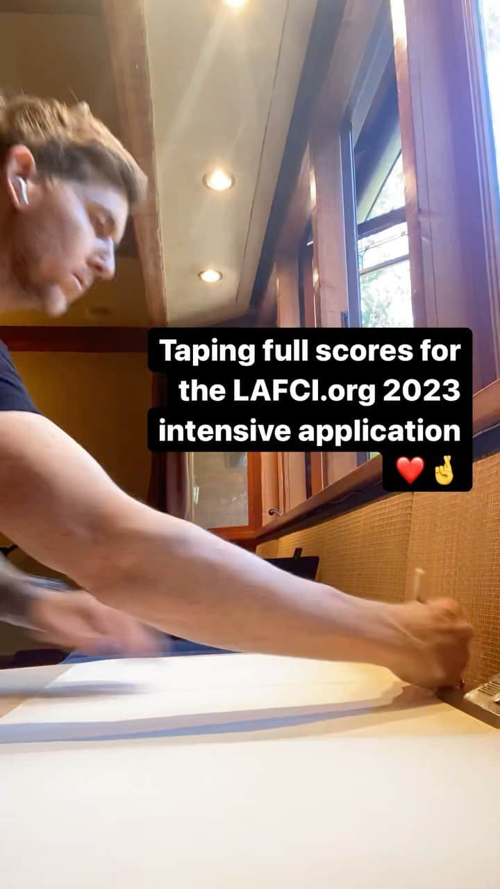 ジェシー・カーマイケルのインスタグラム：「Any other composers on here applying for the 2023 @la.fci intensive?」