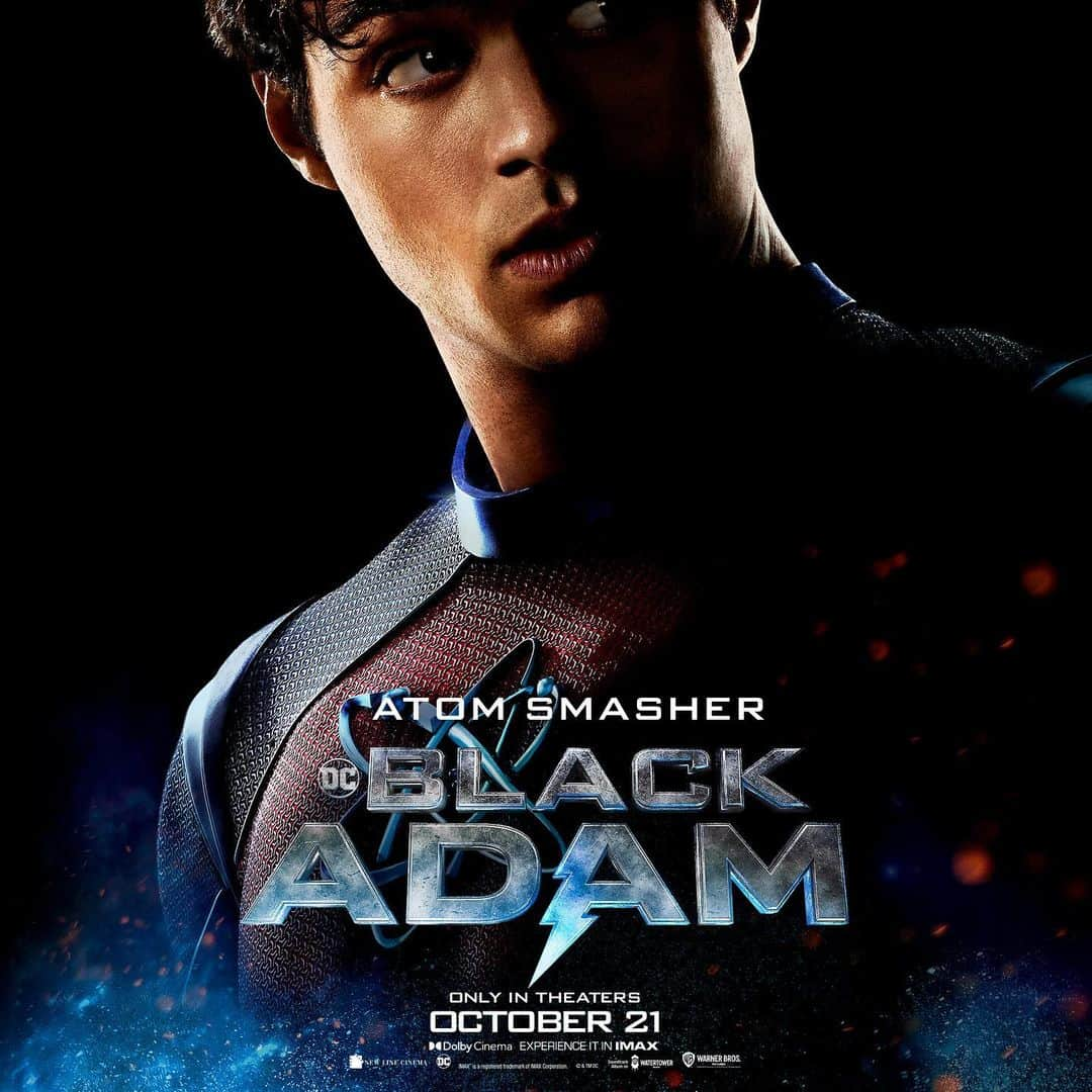 ノア・センティネオのインスタグラム：「Black Adam tickets are on sale today!   Go grab yours now 💪🏽🤘🏽  (Dwayne says if I don’t sell at least 100k tickets then he’ll cut me out of the movie)   I feel so fucking fortunate to be a part of this phenomenal film and can’t wait for you to watch it in Theaters so soon.」