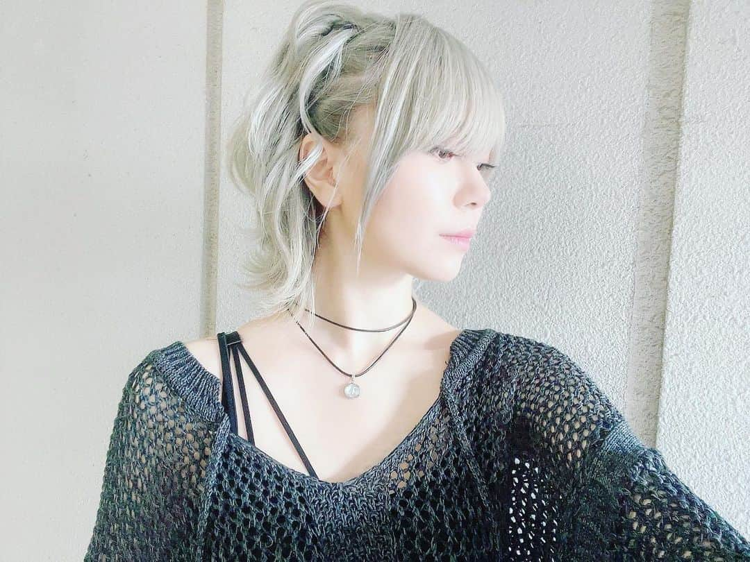 東城りおのインスタグラム：「little × salt  https://anemone-salon.com/salon/little-salt/」