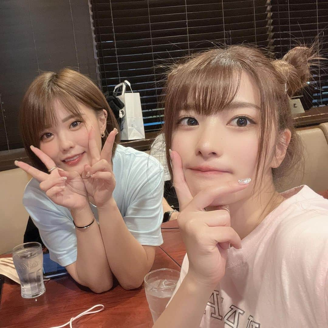 上矢えり奈さんのインスタグラム写真 - (上矢えり奈Instagram)「＊-＊-＊-＊-＊-＊-＊-＊. . えりななかボウリング大会vol.2🎳 幻の第二回にご参加してくださった 皆さま、ありがとうございました☺️✨ . 前回よりもレベル高くてすごい戦いだった… お陰様で、時間たっぷり とても楽しい時間を過ごすことができました🥺 帰りにバーミヤンで打ち上げして お腹いっぱい幸せな気持ちで帰ったよ🫣 . erina. . ＊-＊-＊-＊-＊-＊-＊-＊. . #ボウリング　#ボウリング大会　#えりななか　#バーミヤン　#上矢えり奈」9月30日 15時25分 - k.erinyann