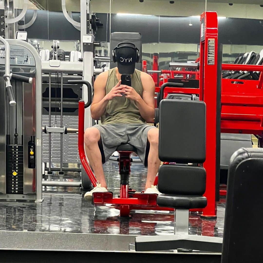 アン・ヒョソプさんのインスタグラム写真 - (アン・ヒョソプInstagram)「daily workout」9月30日 20時10分 - imhyoseop