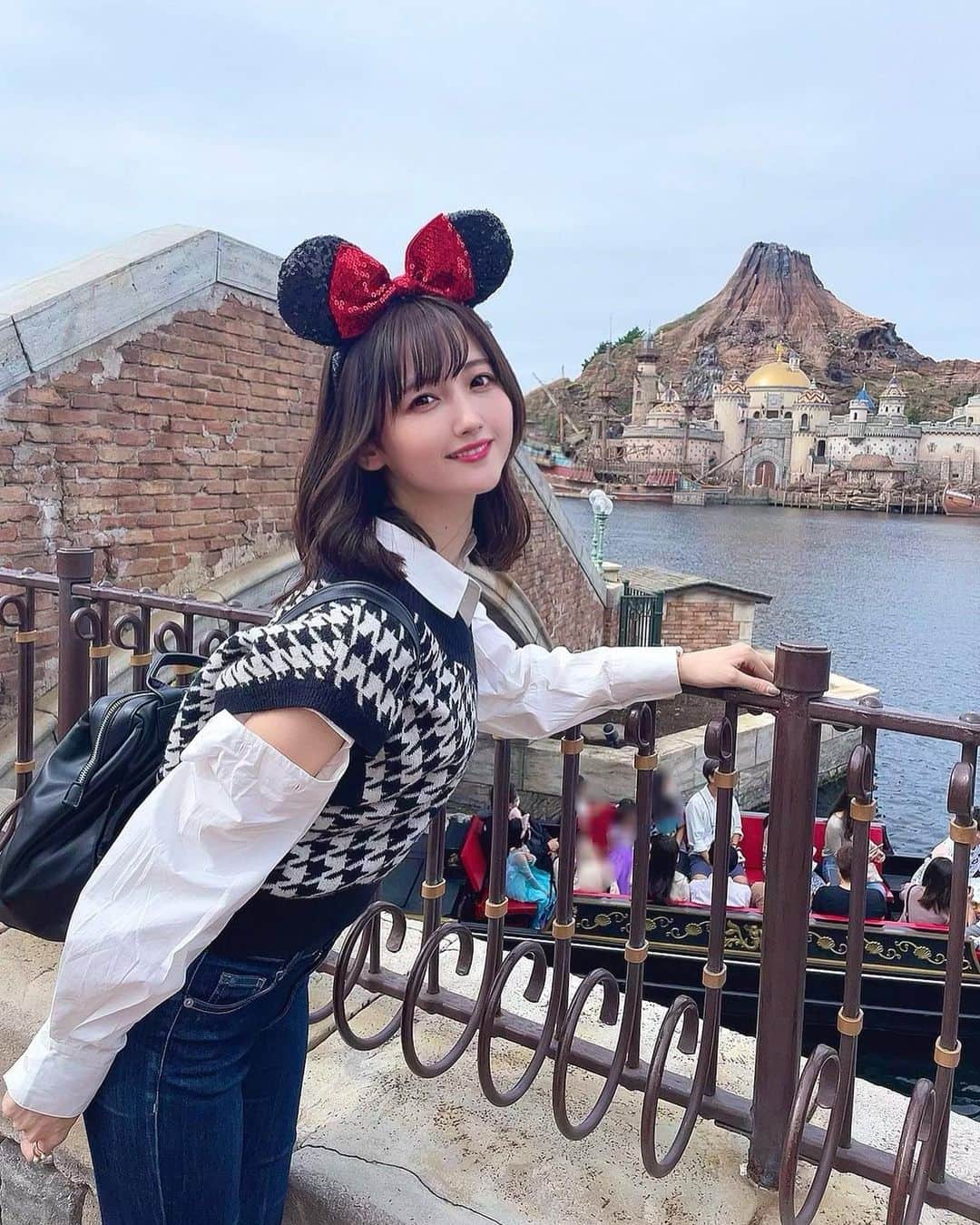 岡田夢以のインスタグラム：「.* ⠀ ⠀ ⠀ 🧚🏻‍♀️💫」