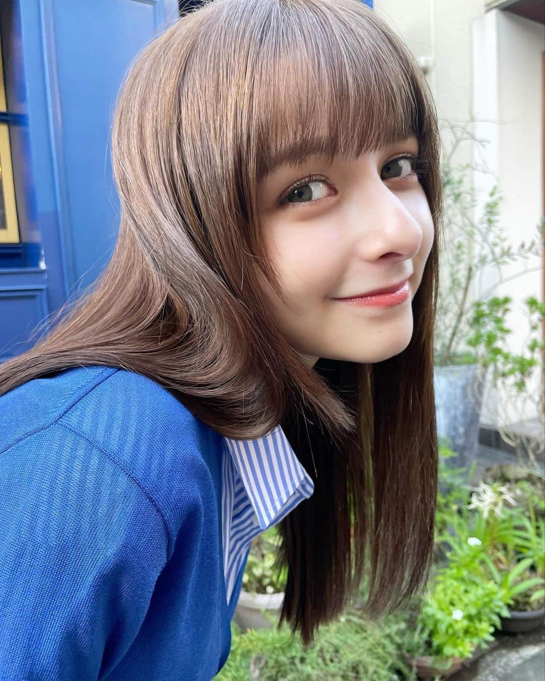のインスタグラム：「メンテナンスデイ！ トリートメントしたあとの自分の髪の毛が大好き😩🫶 みんな綺麗って言ってくれるうれぴい😚」
