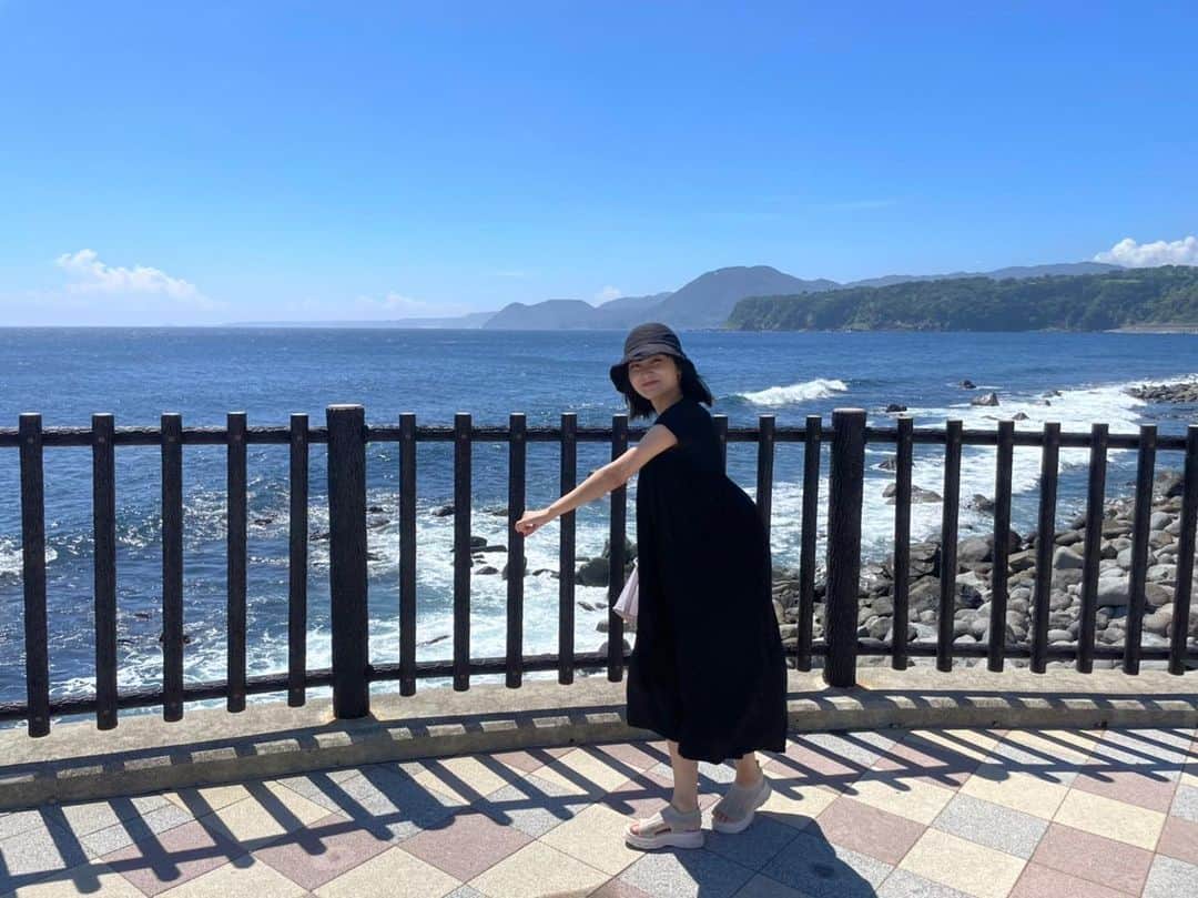 塩見珠希のインスタグラム：「動画出しました〜 これは先週の写真🐠 定位置に着く前の誤写です。」