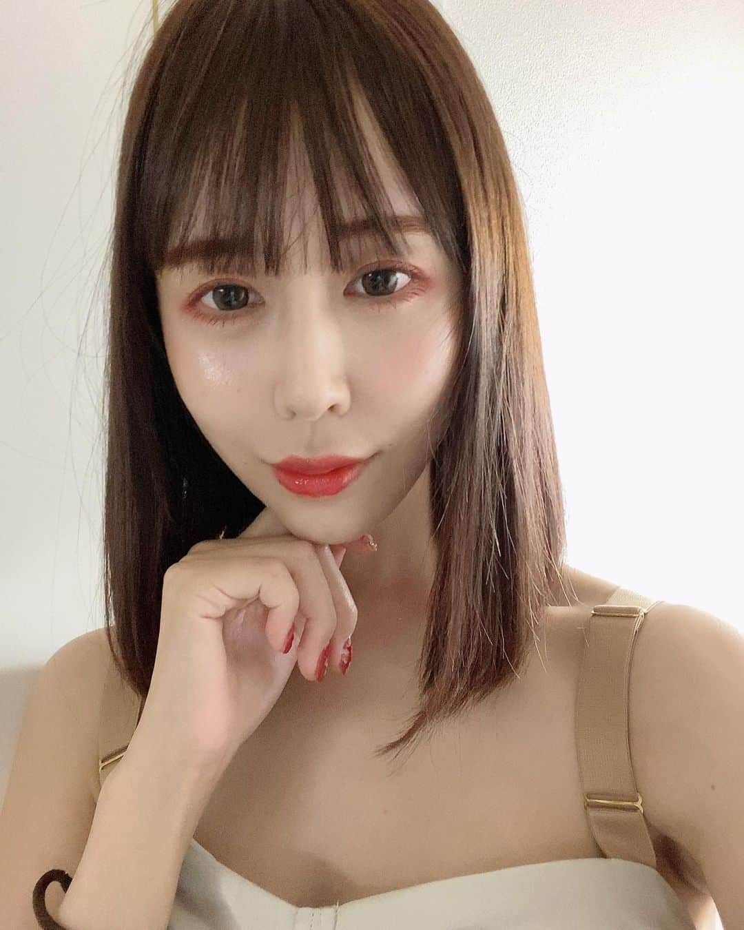 朝日奈るみな（芽森しずく）さんのインスタグラム写真 - (朝日奈るみな（芽森しずく）Instagram)「皆からhappyを貰いました❤️❤️❤️ 本当にいつもお世話になり過ぎてるなって位💕💕💕誕生日に間に合わせようって頑張ってくれたかなこさんも、ネイル行けなくて困らせちゃった葉月さんも、本当美容で心を明るくしてくれてありがとう❤️❤️❤️」9月30日 23時13分 - pua1002