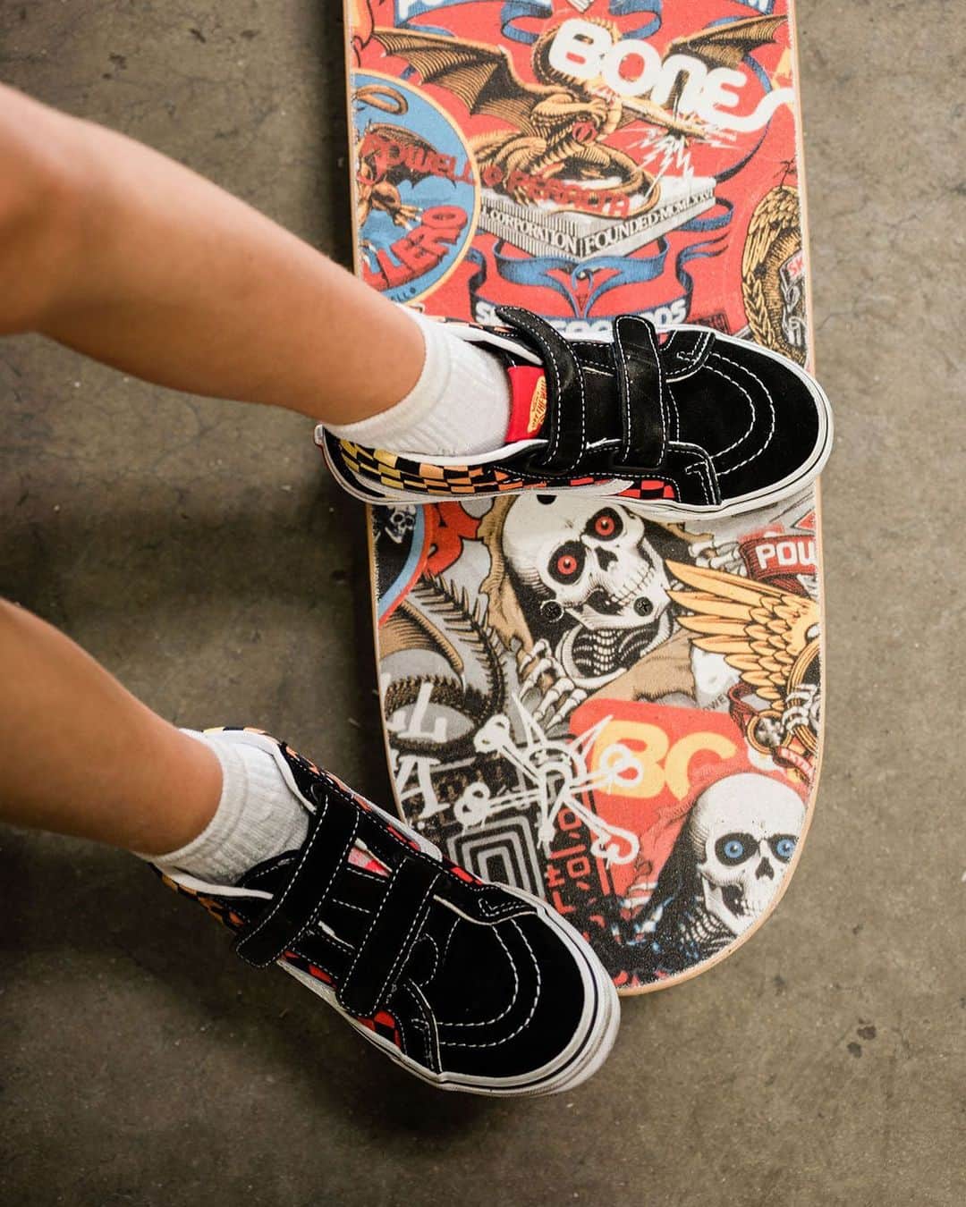 ティファニー・ティーセンのインスタグラム：「Skating thru till the weekend.」