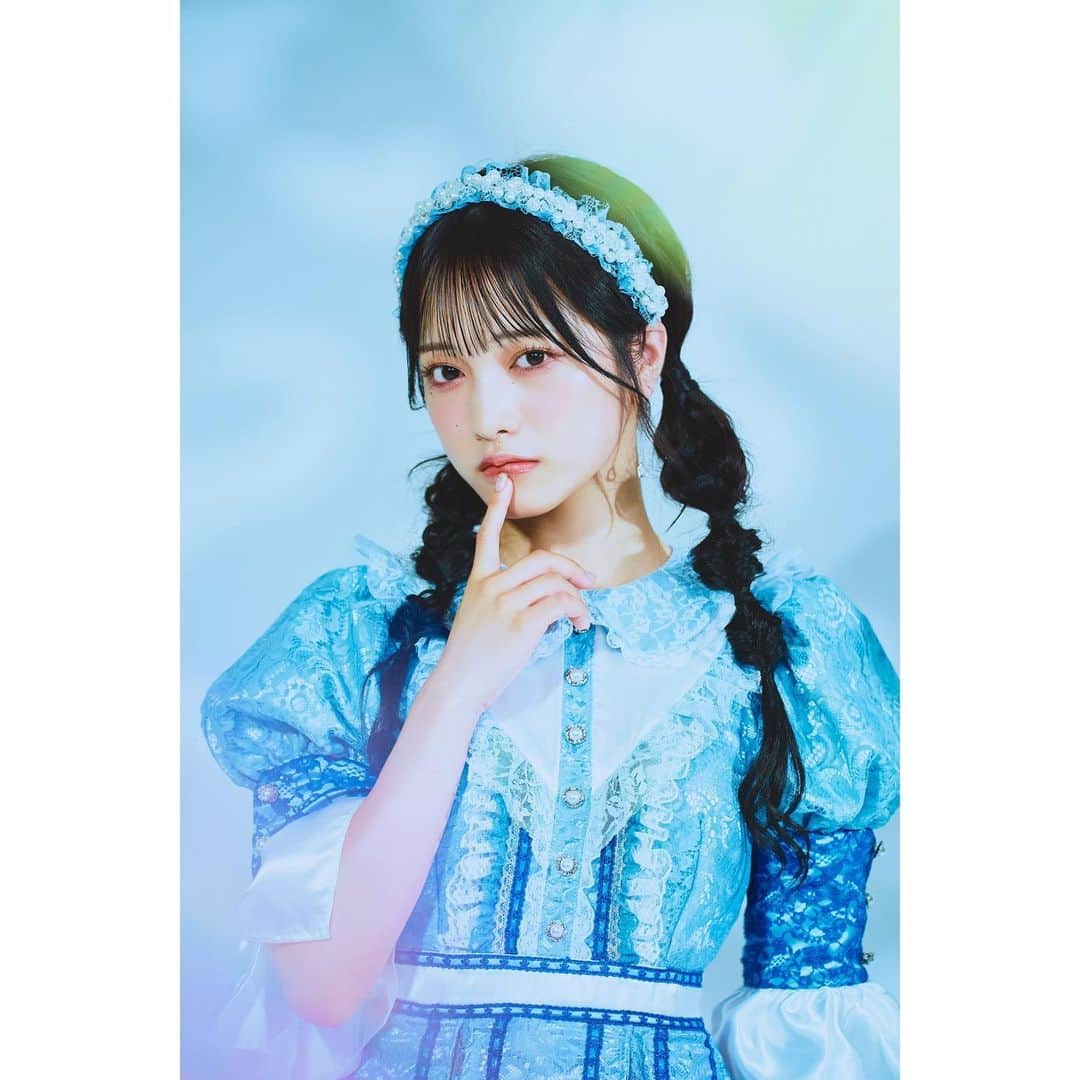 26時のマスカレイドさんのインスタグラム写真 - (26時のマスカレイドInstagram)「🌈ラストアー写公開🐟 26時のマスカレイドのラストアー写を公開‼️  そして10月16日(日) 26時のマスカレイド 大特典会 FINAL 開催決定✨✨  🫧日程🫧 ＜1部＞OPEN 11:15 ／ START 12:00 ＜2部＞OPEN 16:15 ／ START 17:00  🫧会場🫧 ベルサール新宿セントラルパーク　ホールB  🫧チケット詳細🫧 ・江嶋綾恵梨サイン入りツーショットチェキ付きチケット ・中村果蓮サイン入りツーショットチェキ付きチケット ・来栖りんサイン入りツーショットチェキ付きチケット ・吉井美優サイン入りツーショットチェキ付きチケット ・森みはるサイン入りツーショットチェキ付きチケット  26時会先行は本日10月1日(土)12:00〜10月3日(月)23:59まで！  イベント詳細はこちら⬇️ https://26masquerade.com/ticket/tokutenkai_final  ラストライブまであと30日…！ 少しでも多くみなさまに会えますように💫  #ニジマス #26時のマスカレイド #江嶋綾恵梨 #中村果蓮 #来栖りん #吉井美優 #森みはる」10月1日 12時01分 - nijimasu_staff