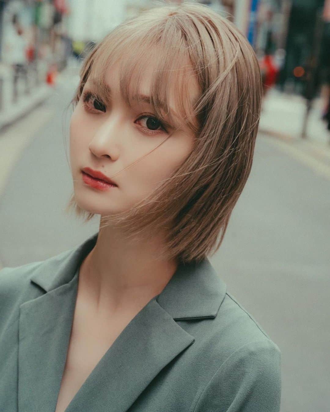 のインスタグラム：「. . かなり久しぶりの新田さん📸 ありがとうございました！ . 最後の(つもりの)金髪は @kyohei_konishi  @_nonsugaaar_  いつもありがとうございます✨」