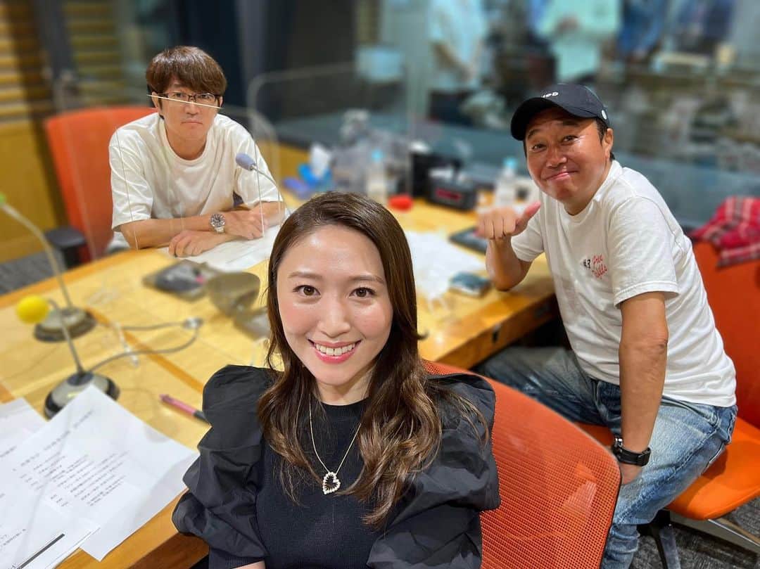 のインスタグラム：「⁡ Twitterではお知らせしていましたが、改めて。 10/1(土)からニッポン放送"さまぁ〜ずのさまラジ"でアシスタントを務めさせていただくことになりました！ ⁡ ラジオ好きとしてやりたかったお仕事の一つだったのでとても嬉しいです✨ とはいえ、やはりラジオで自分がお話しするのはまた別物で… 初めはとても緊張しているかと思いますが、さまぁ〜ずさんに助けていただきながら😅楽しんでやっていきたいなと思っています！ ⁡ ニッポン放送で毎週土曜15:00〜15:30 これからどうぞよろしくお願いします📻 ⁡ ⁡ #ニッポン放送#さまラジ ⁡」