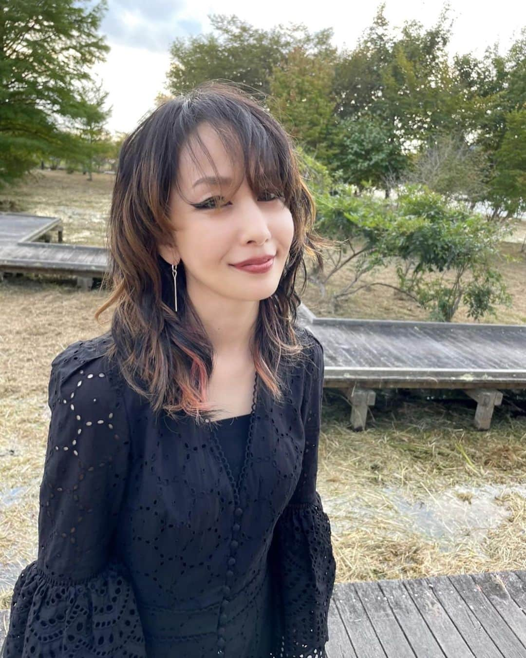 中島美嘉さんのインスタグラム写真 - (中島美嘉Instagram)「. 見てくださった方 ありがとう ございました！ 来てくれた方 盛り上げてくれて 嬉しかったー！ しかしミスった 悔しさが2枚目です、笑  #mtfujimaki  #2022 @e.m.__official」10月1日 21時46分 - mikanakashima_official