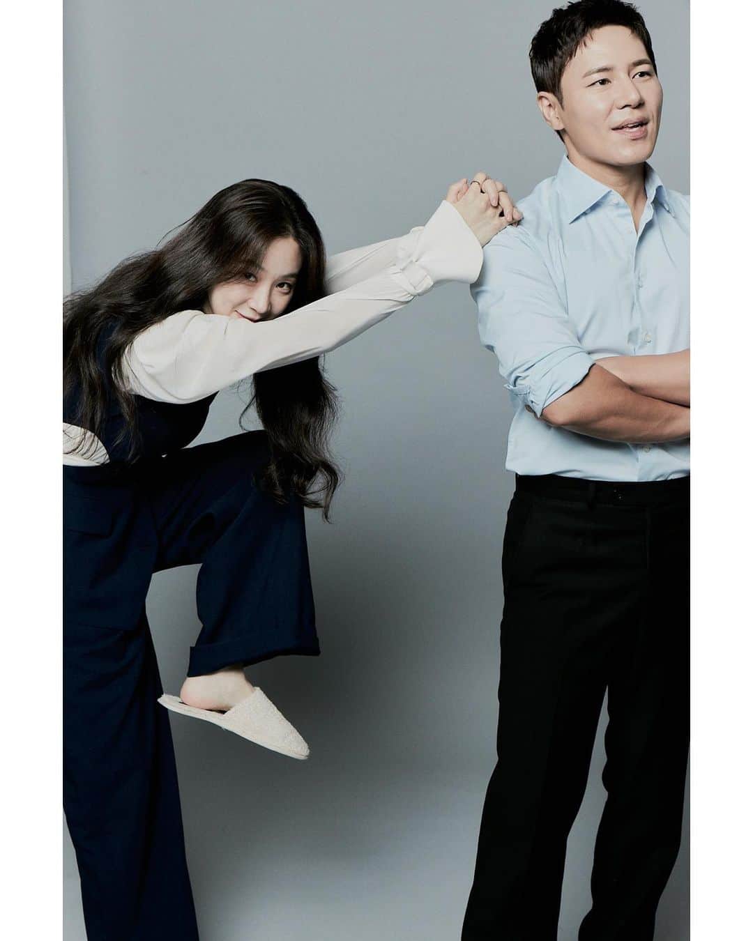 チョン・リョウォンのインスタグラム：「. 시베키 or 차키벡 #변론을시작하겠습니다  #mayitpleasethecourt」