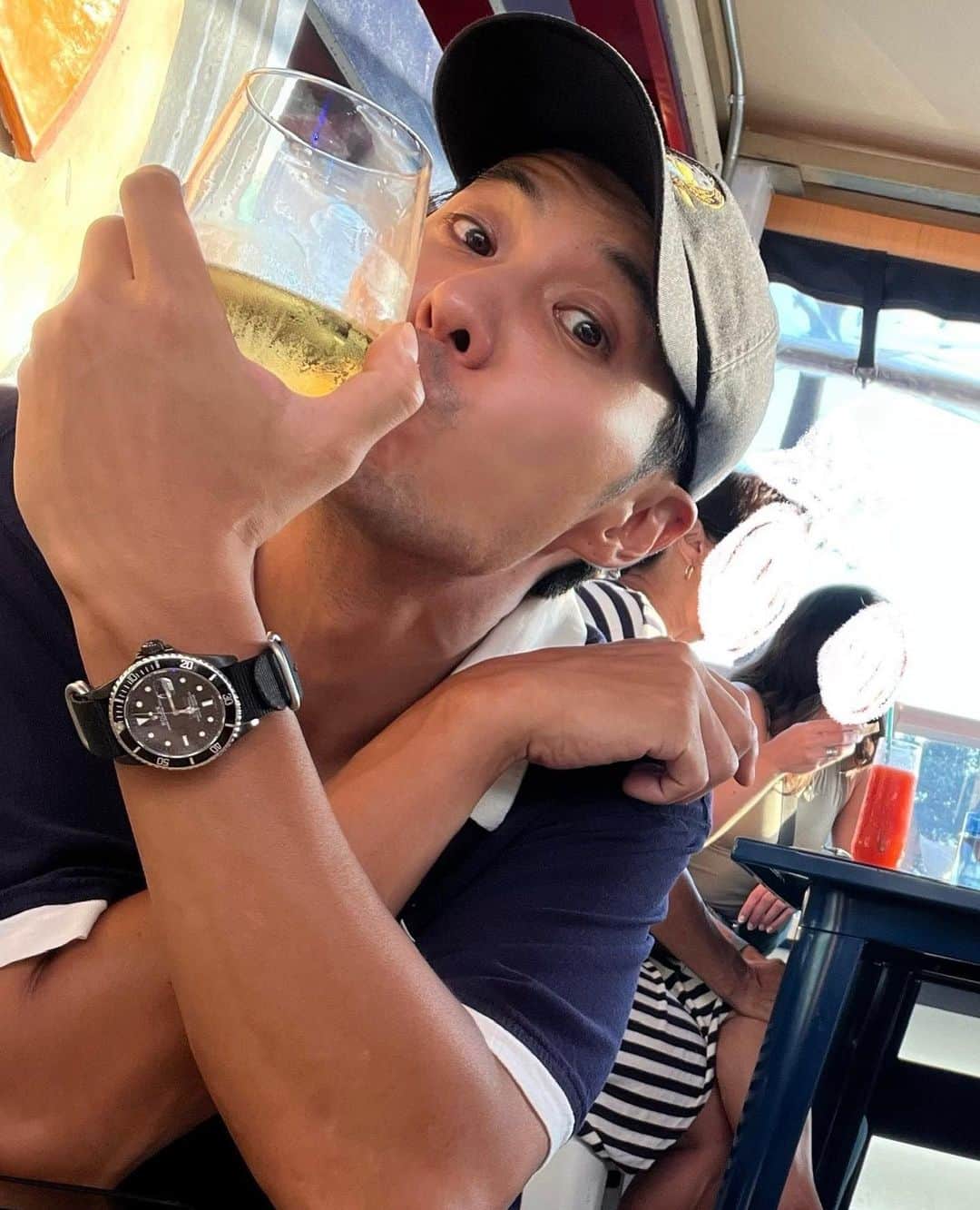 キム・ジソクのインスタグラム：「👁‍🗨👃👁 . . . . . . . . . . . . . 👄」