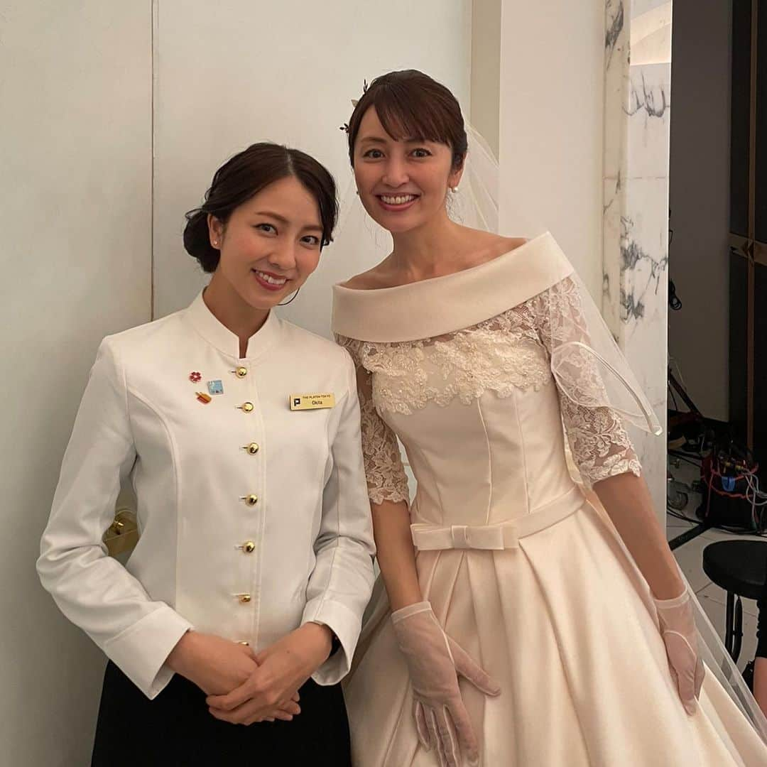 矢田亜希子さんのインスタグラム写真 - (矢田亜希子Instagram)「【オンエア】 2022年10月1日(土)22：00〜23：00 WOWOW連続ドラマW『HOTEL-NEXT DOOR』第4話 今夜です‼︎ かなーり久しぶりにウエディングドレスを着る役をいただきました😆💕wそれはとてもとても新鮮でした。w 同じ事務所の梨里杏ちゃんも出演しています！ #hotelnextdoor #wowow #wowowドラマ#連ドラ#御法川修監督 @3norikawa  #wowowオンデマンド配信 #wowowオンデマンドで見られます！」10月1日 16時37分 - akiko_yada